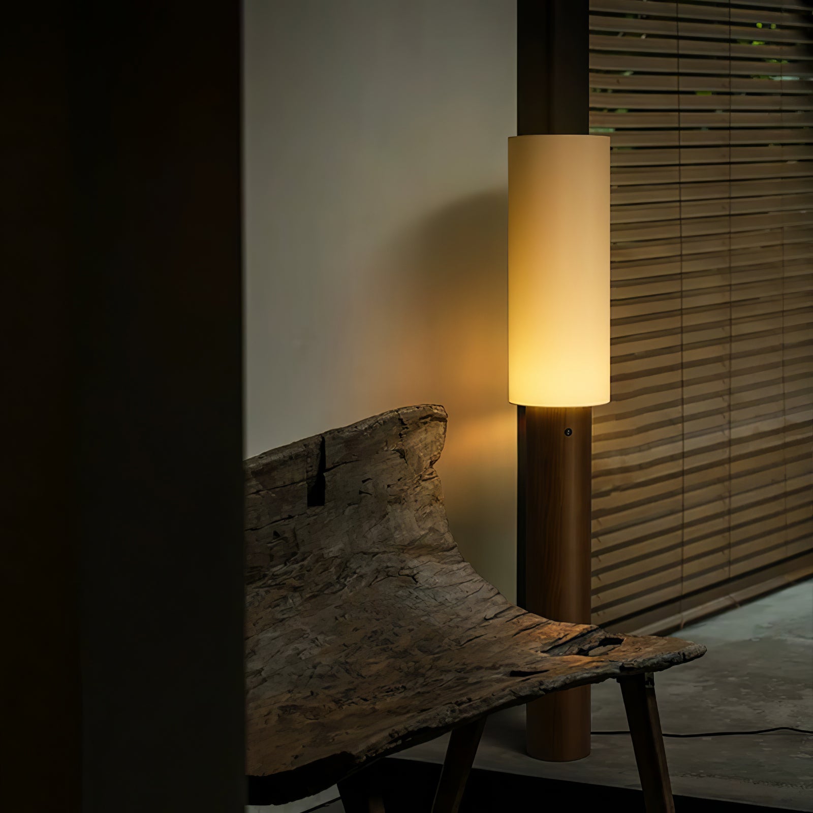 Elara Modern Wood Floor Lamp - Adjustable Height Standing Light for Living Room, Bedroom & Office - Warm White LED Reading Light with Remote Control