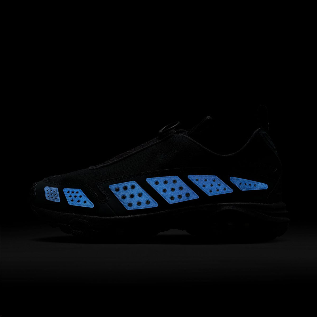 Nike Air Max SNDR GORE-TEX 'Dark Smoke Grey' Waterproof Running Shoes for Men - Trail Running & Outdoor Hiking Sneakers