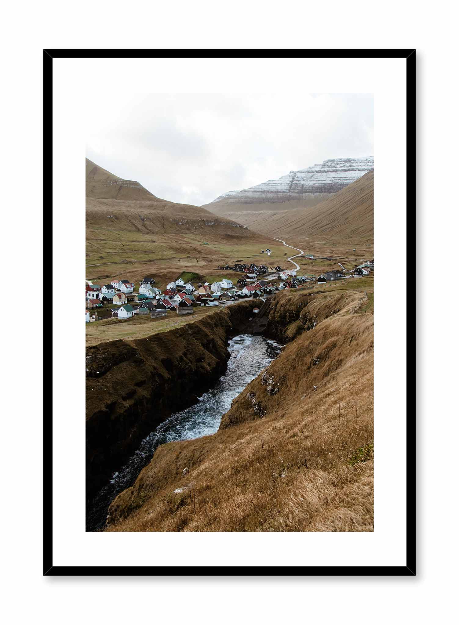 Home Among the Giants Wall Art Poster - Vintage Travel Inspired Decor for Living Room, Bedroom & Office - Perfect for Nature Lovers & Adventure Enthusiasts