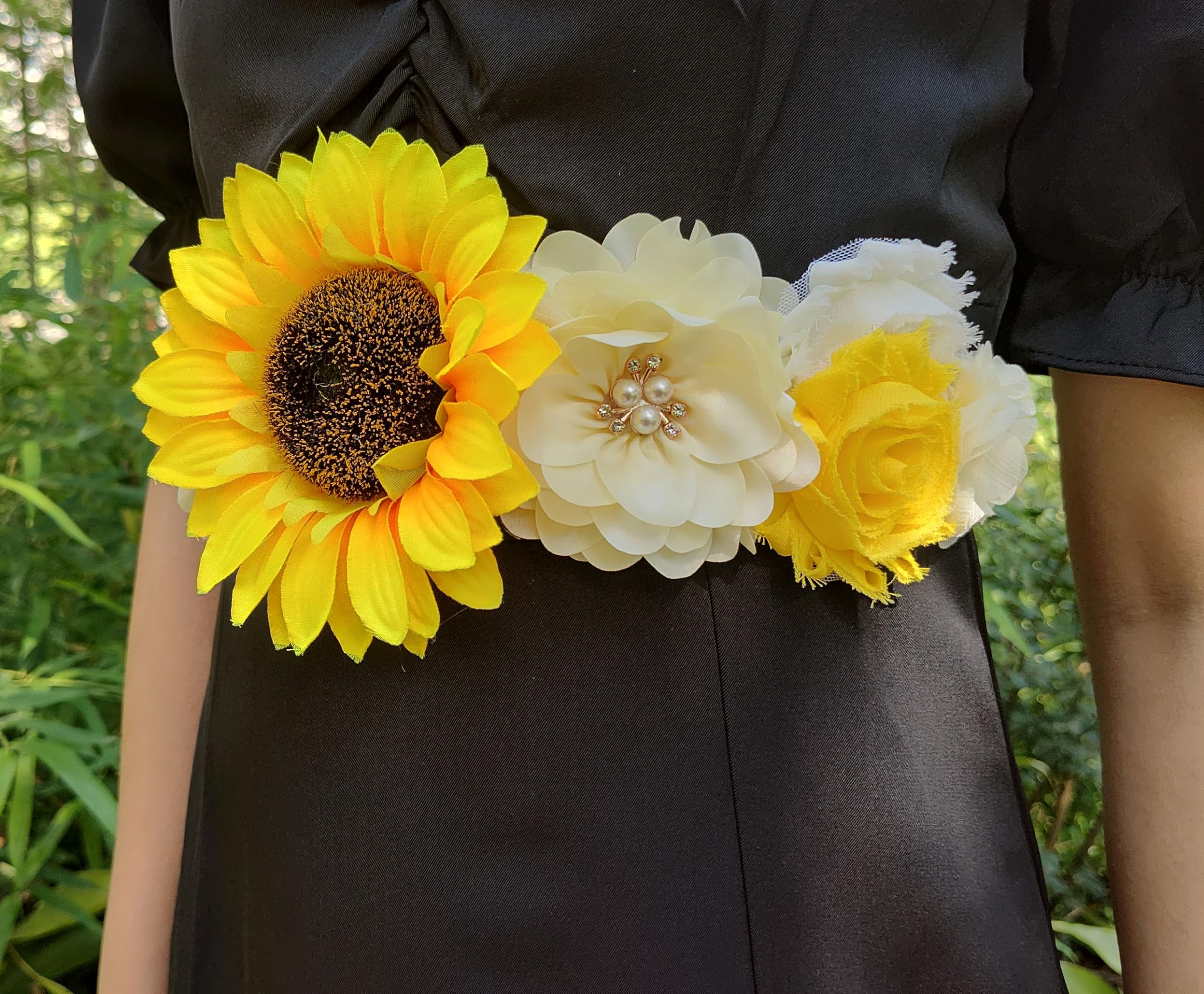 Sunflower Baby Shower Sash for Gender Reveal - Floral Maternity Belly Band for Pregnancy Announcement - Perfect for Baby Showers, Gender Reveal Parties & Maternity Photos