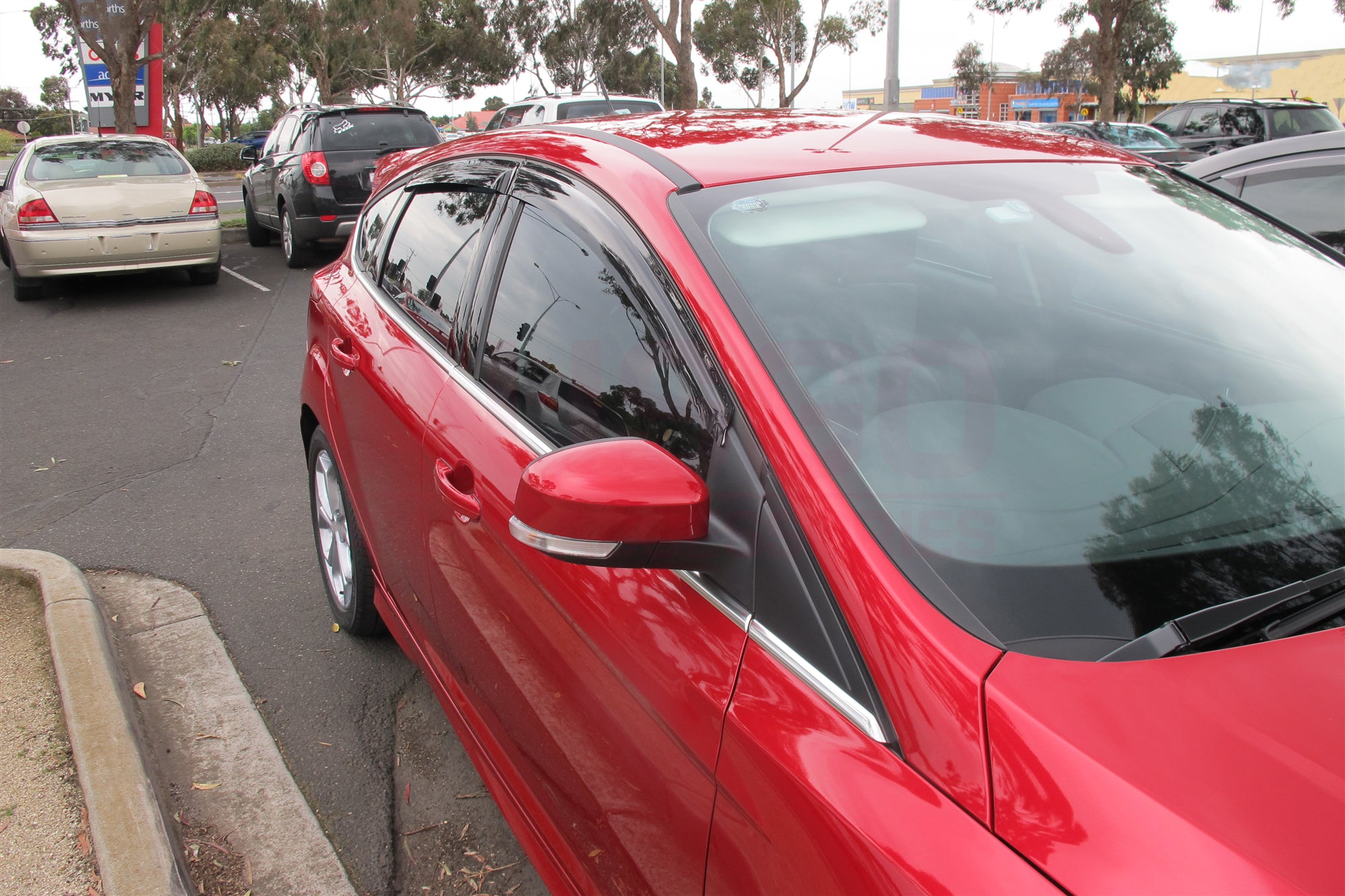 Weather Shields for Ford Focus LW LZ Series Hatch 2011-2018 | Rain Guards & Window Deflectors | Perfect for All-Weather Protection & Road Trips