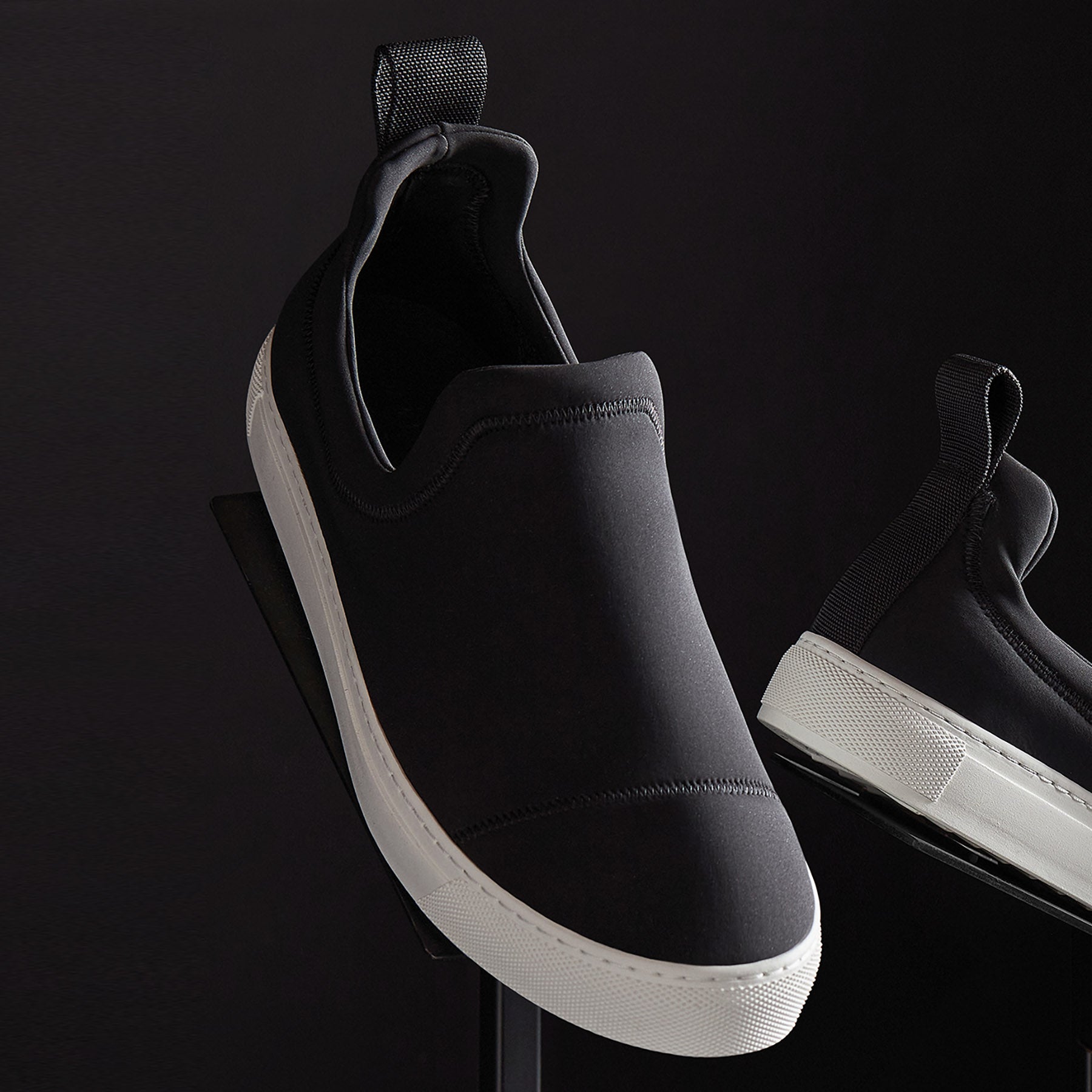 Men's Zuma Scuba Slip-On Sneakers - Comfortable Waterproof Black Casual Shoes for Walking, Travel & Outdoor Activities