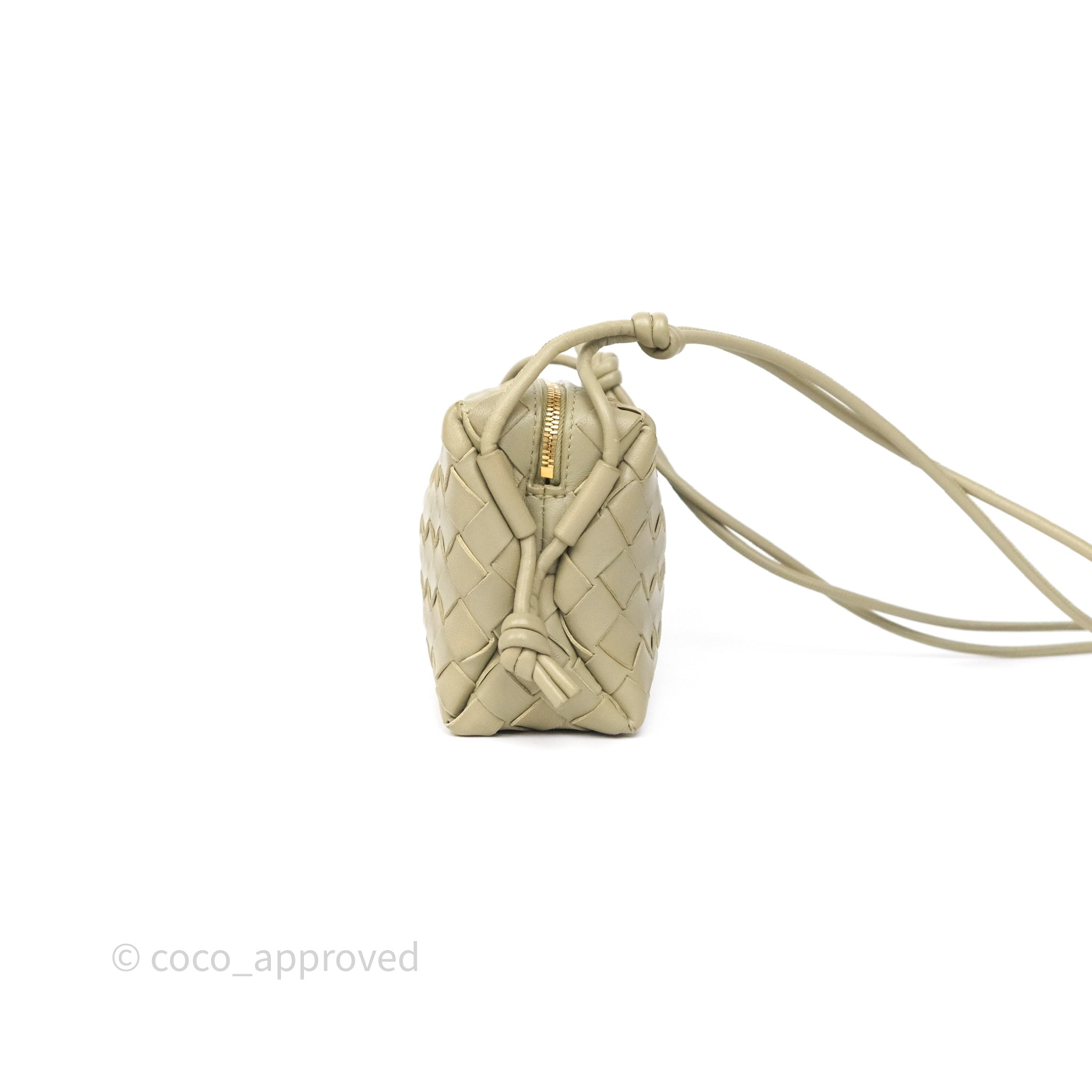 Bottega Veneta Loop Camera Bag - Intrecciato Lambskin Leather Crossbody Bag in Travertine | Stylish Everyday Purse for Women, Perfect for Work, Travel & Date Night