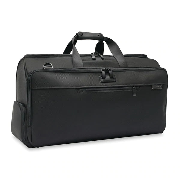 Briggs & Riley Baseline Garment Duffle Bag - Water-Resistant Travel Duffel for Business & Gym - Perfect for Carry-On Luggage & Weekend Getaways