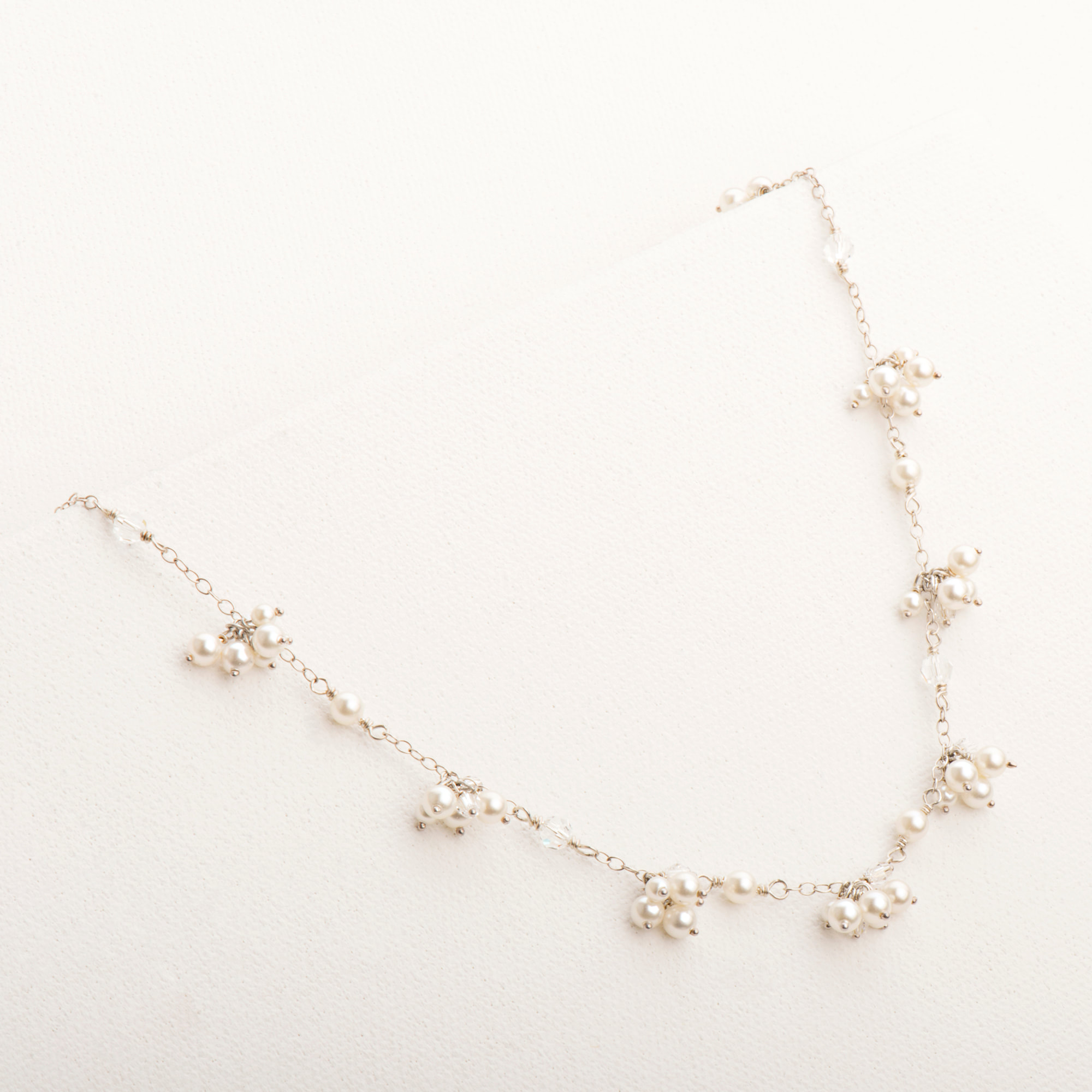 Elegant Dot Necklace for Women - Minimalist Dainty Gold or Silver Pendant - Perfect for Everyday Wear, Gifts & Special Occasions