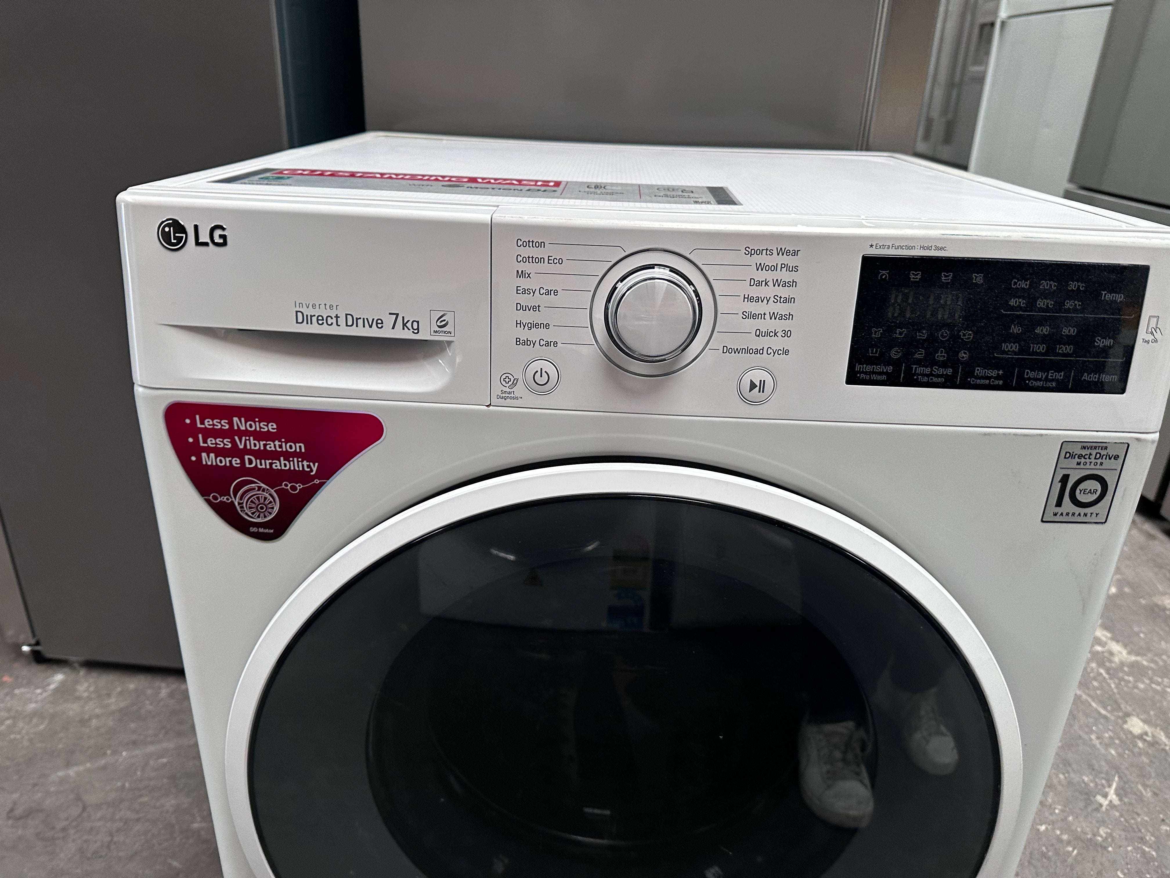 LG 7kg Front Load Washing Machine [Certified Refurbished] - Perfect for Apartments, Small Homes & Laundry Rooms | Energy Efficient & Space Saving