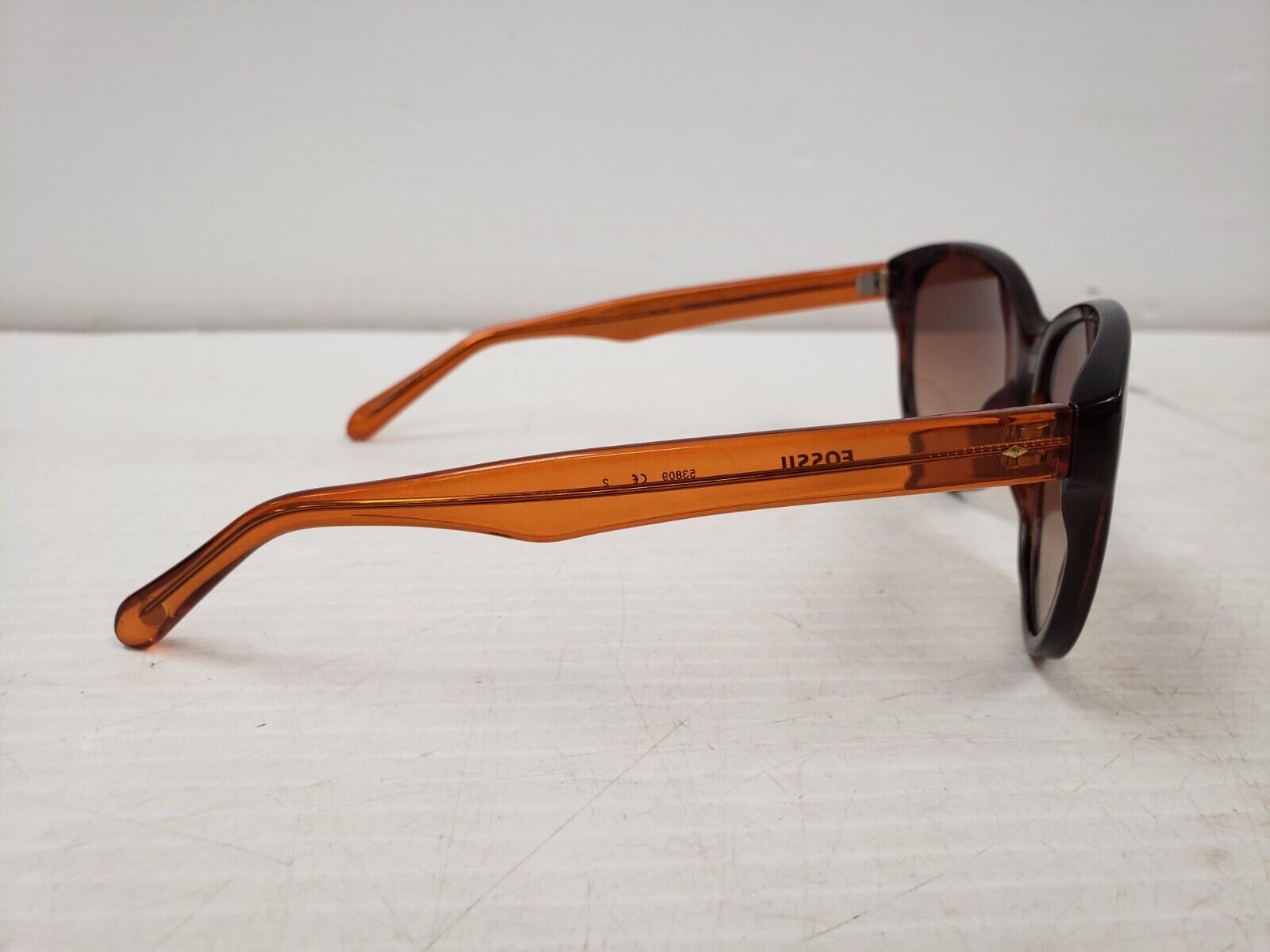 Fossil FW1 Polarized Sunglasses for Men & Women - UV Protection, Classic Aviator Style - Perfect for Driving, Beach, and Outdoor Activities