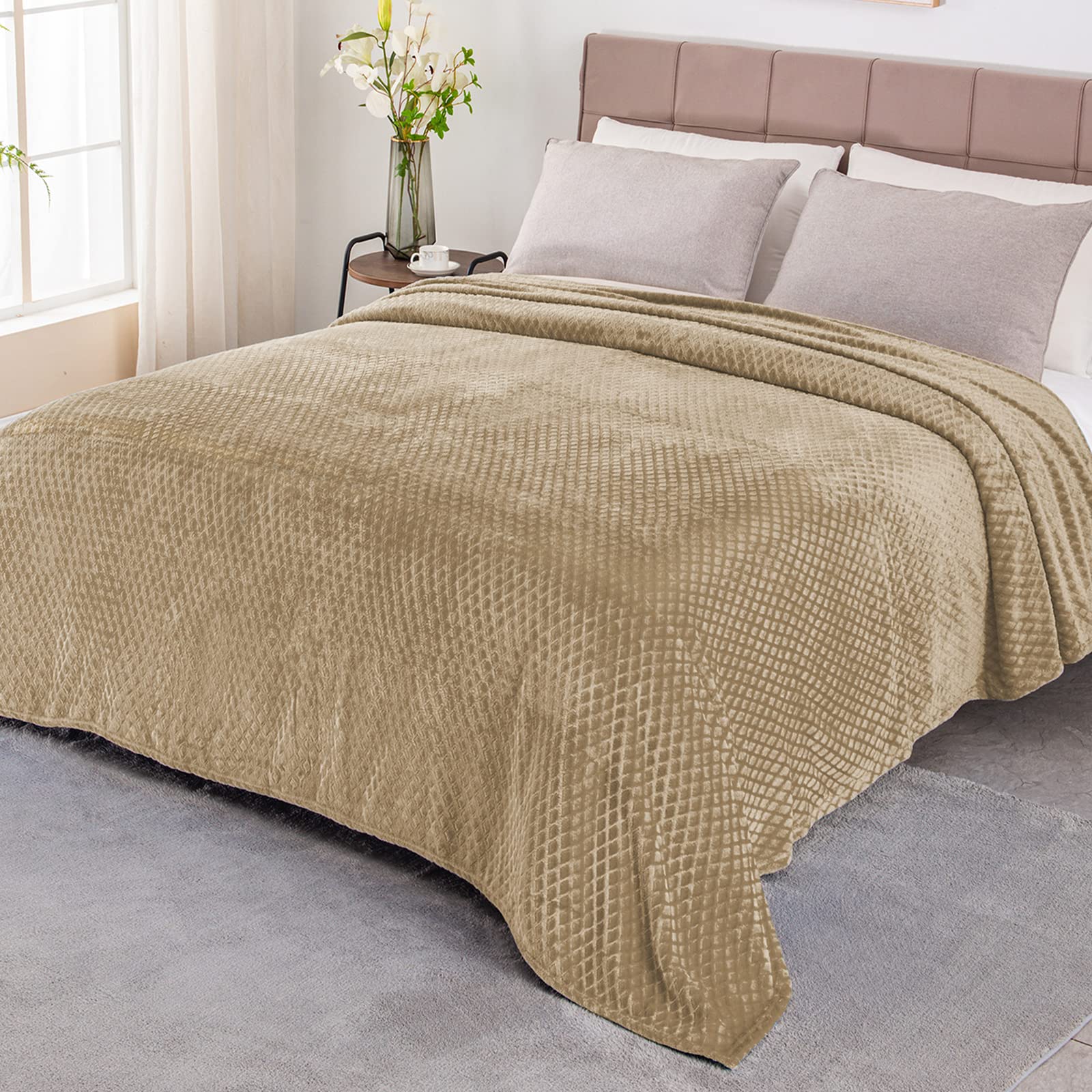 Premium Diamond Ultra Soft Fleece Blanket - King Size (86