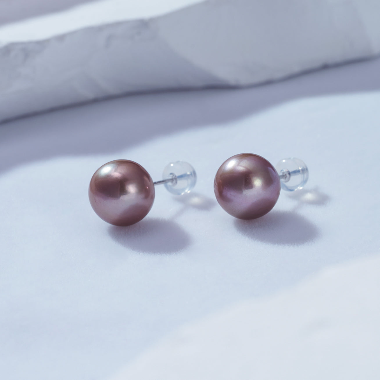 18K Gold Edison Purple Pearl Stud Earrings – AAA Grade Natural Pearls for Women, Elegant Jewelry Gift for Wedding, Anniversary & Special Occasions