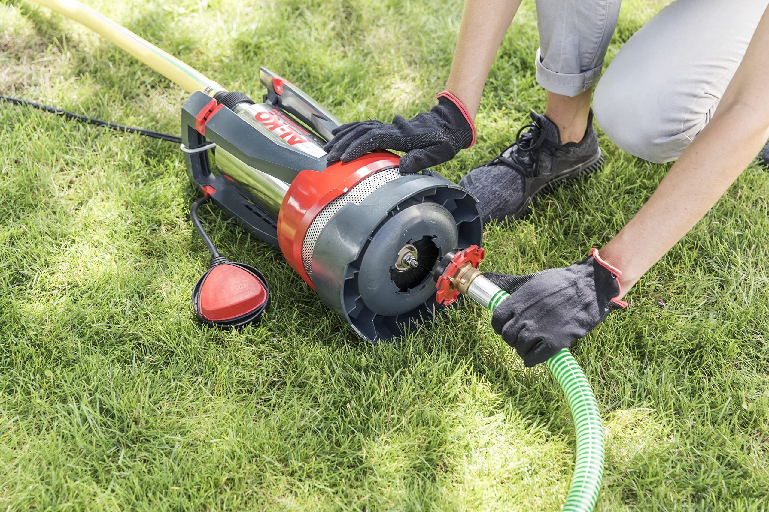 AL-KO DIVE 6500/34 Submersible Water Pump - 1000W Motor, 6500 l/h Max Flow, 34m Max Head, 7m Immersion Depth - 3-Stage Pump System (Red/Black) - Ideal for Drainage, Flood Control, Pool Maintenance & Garden Irrigation
