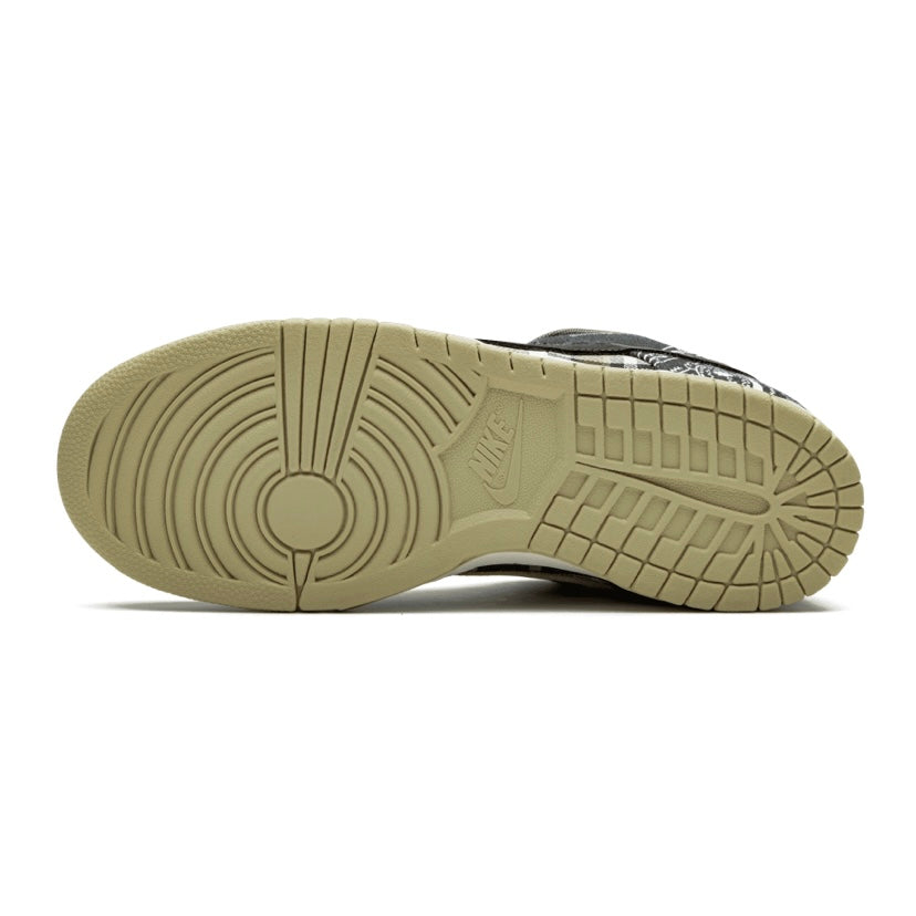 Nike SB Dunk Low Travis Scott 'Paisley' Sneakers - Black/Beige Colorway | Men's Skateboarding Shoes for Streetwear & Casual Outfits