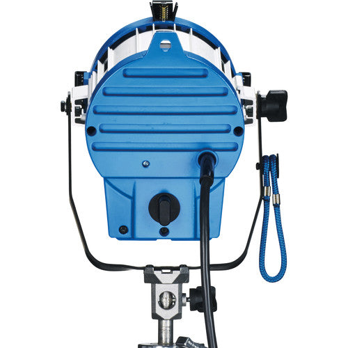 ARRI 650W Plus Tungsten Fresnel Light - 120V/240V Dual Voltage Studio Lighting for Film & Video Production - Perfect for Professional Cinematography and Photography Sets
