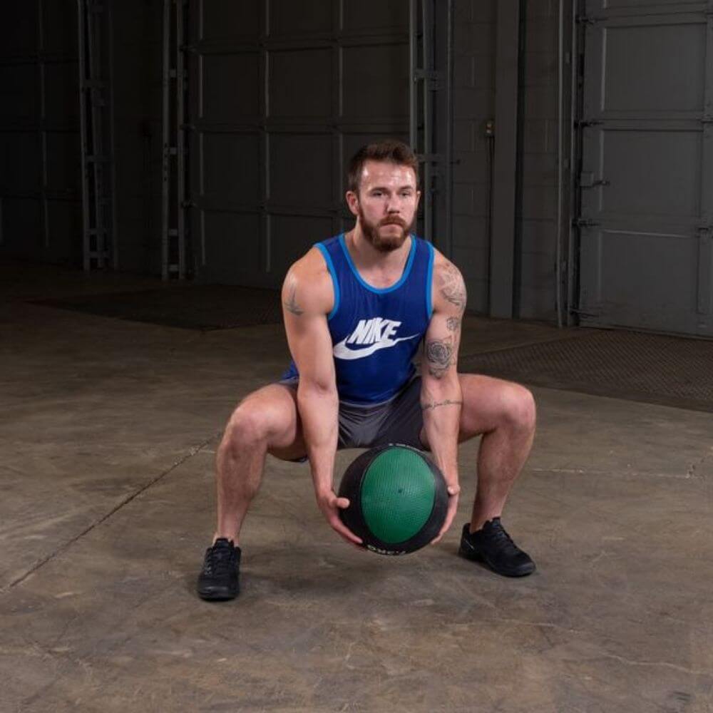 Body Solid Tools Medicine Balls BSTMB - Premium Weighted Exercise Balls for Strength Training, CrossFit, Yoga & Home Gym Workouts - Perfect for Fitness Enthusiasts & Athletes