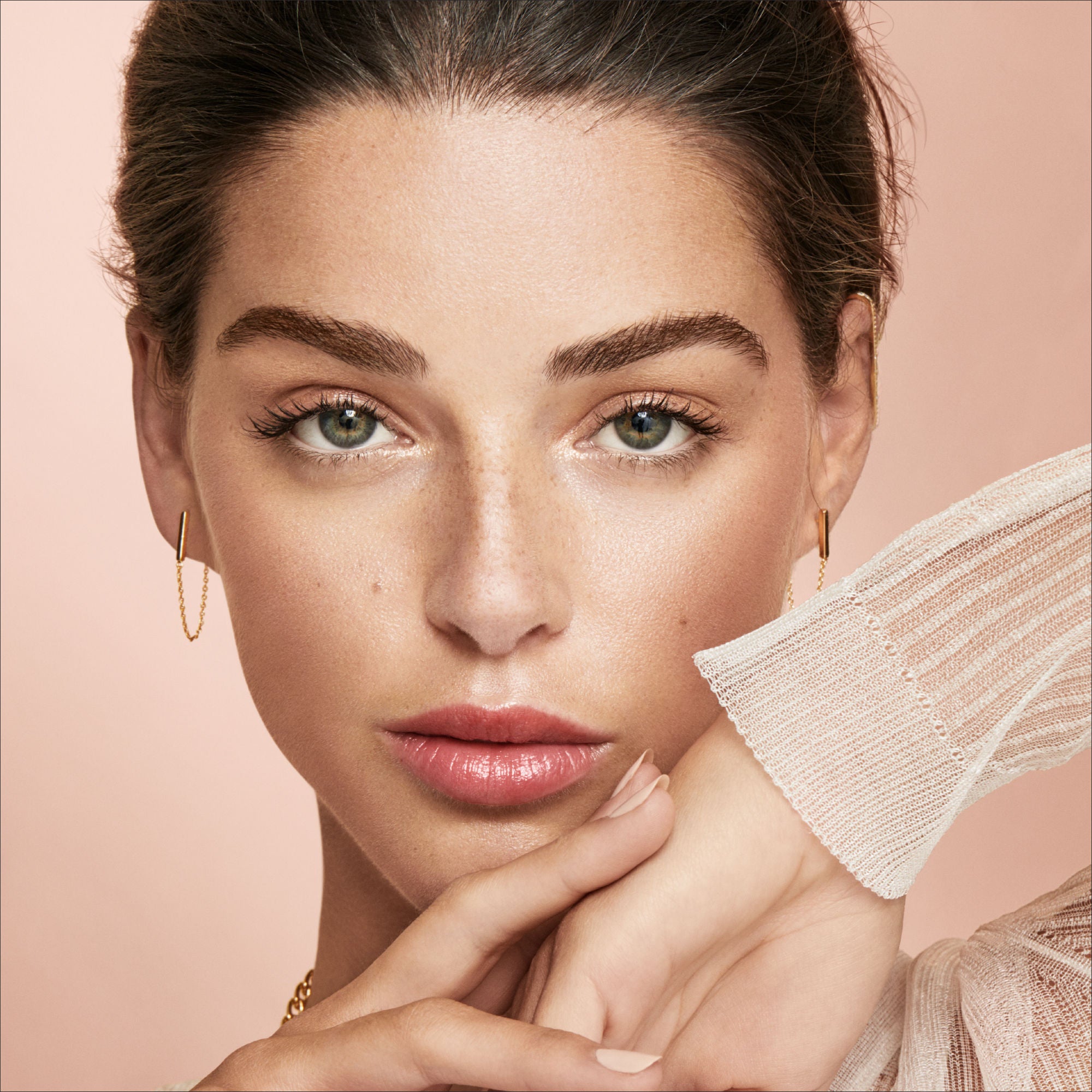 Bobbi Brown Extra Lip Tint - Hydrating Lip Balm with Sheer Color, Long-Lasting Moisture & Natural Finish | Perfect for Everyday Wear, Office & Date Night