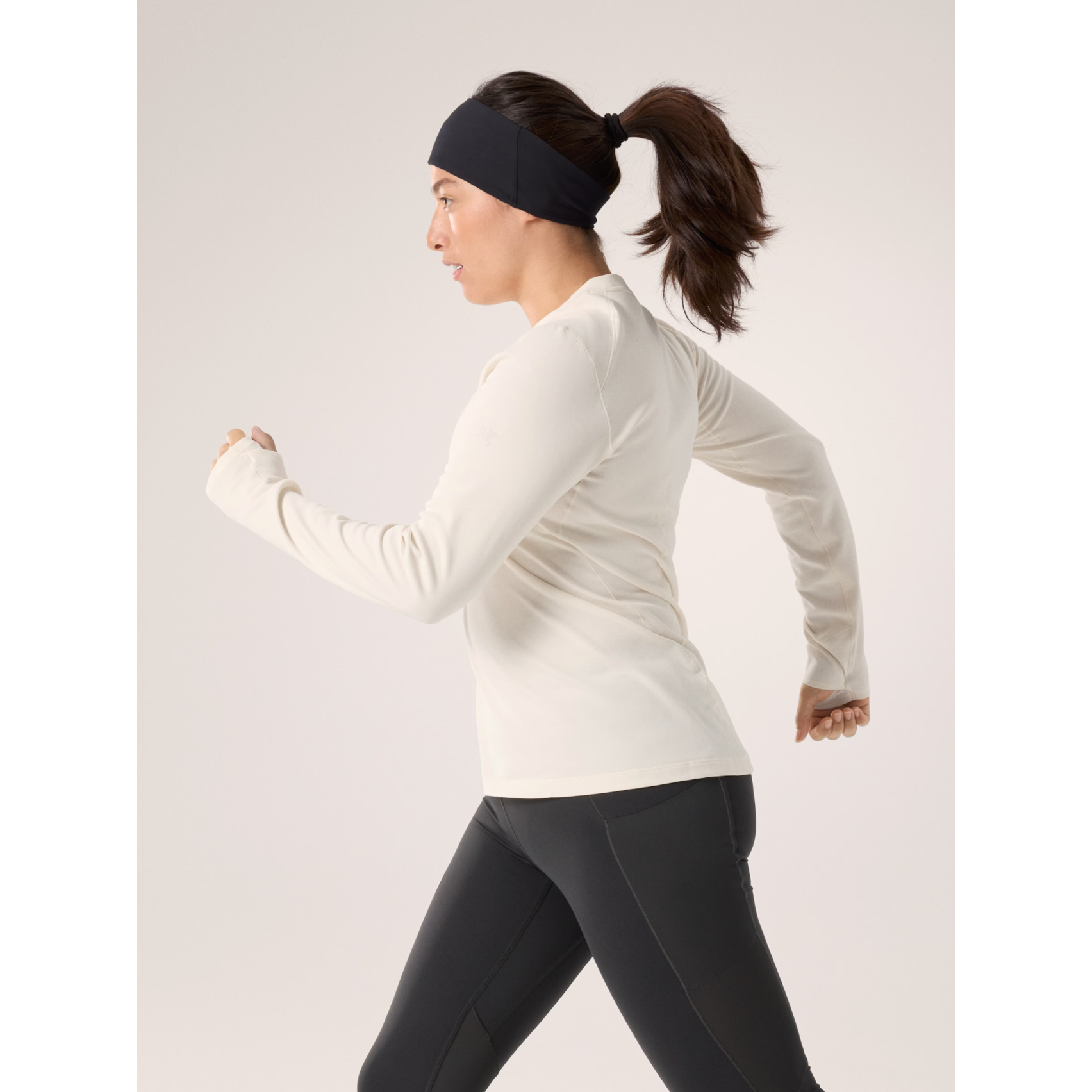 Arc'teryx Women's Taema Thermal Crew Long Sleeve Shirt - Moisture-Wicking Base Layer for Hiking, Skiing & Outdoor Activities