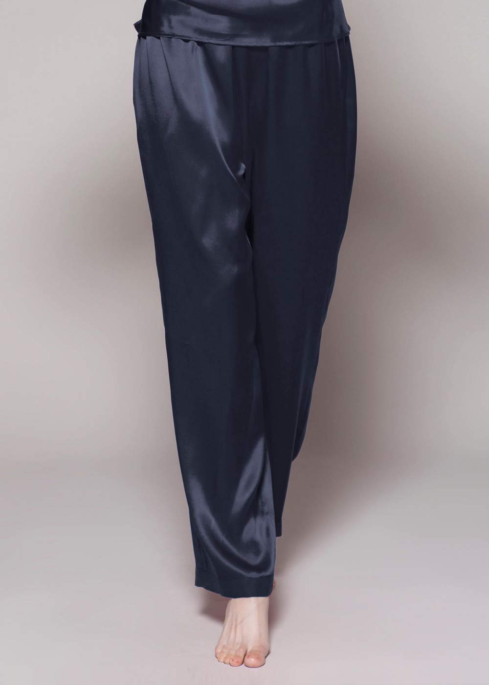 Luxury 100% Mulberry Silk Pajama Set for Women - V-Neck 3/4 Sleeve Sleepwear - Soft & Breathable Nightwear for Comfortable Sleep & Relaxation at Home