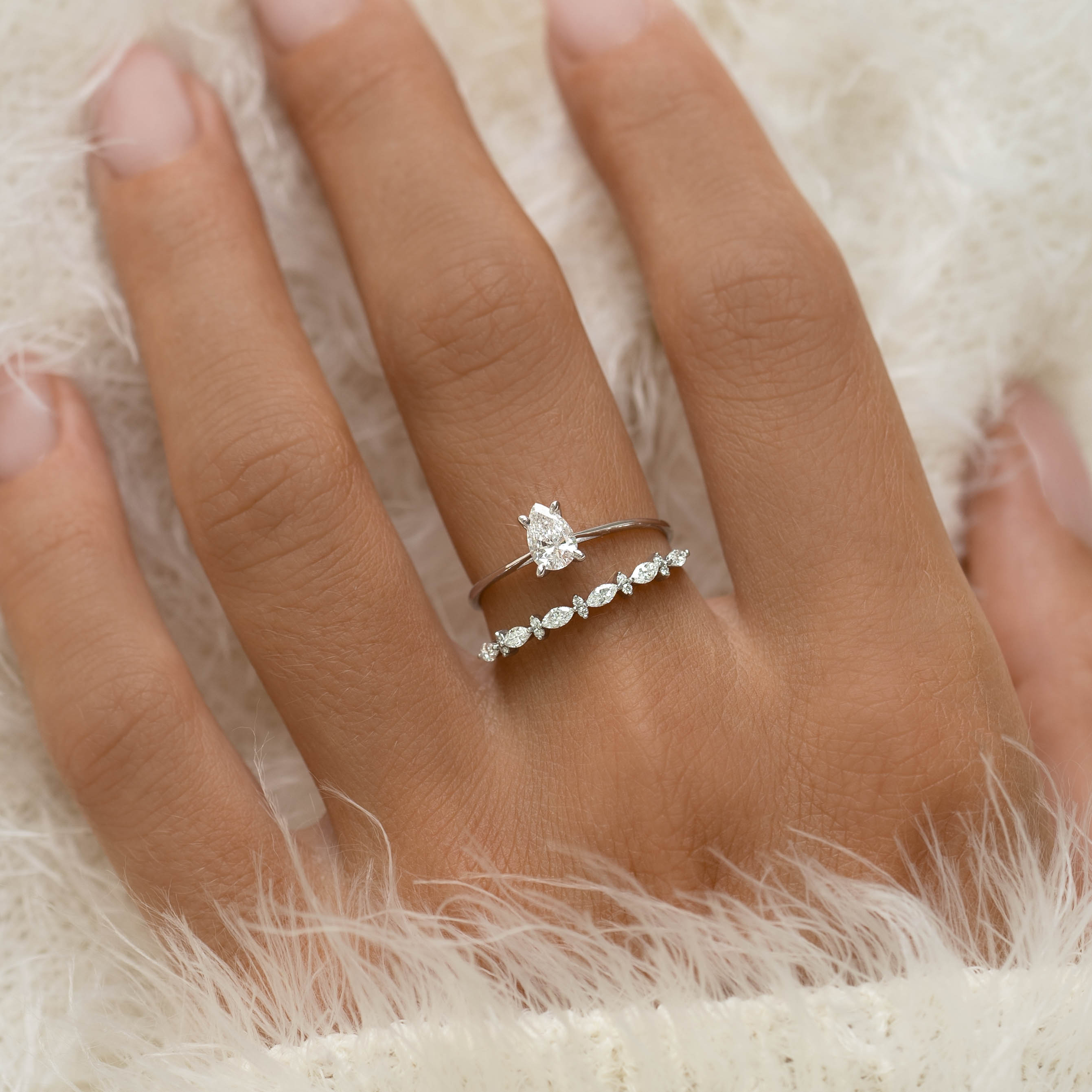 14K White Gold Pear Shaped Diamond Engagement Ring for Women - Elegant Wedding Band, Anniversary Gift & Proposal Jewelry (Perfect for Romantic Occasions, Date Nights & Special Celebrations)