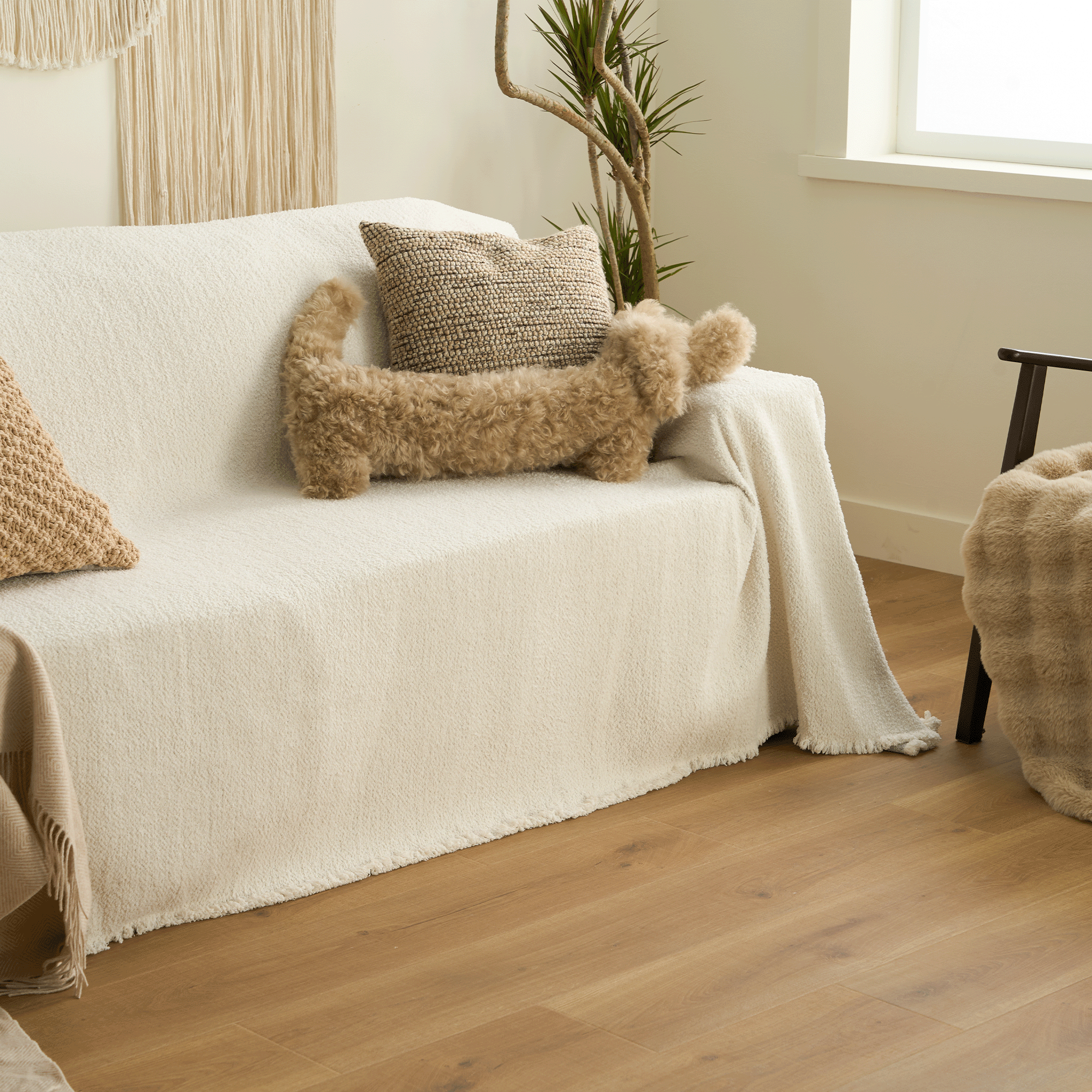 Soft & Cozy Winter Sofa Cover - Stretchable Couch Protector for Living Room, Bedroom - Perfect for Cold Weather & Home Decor