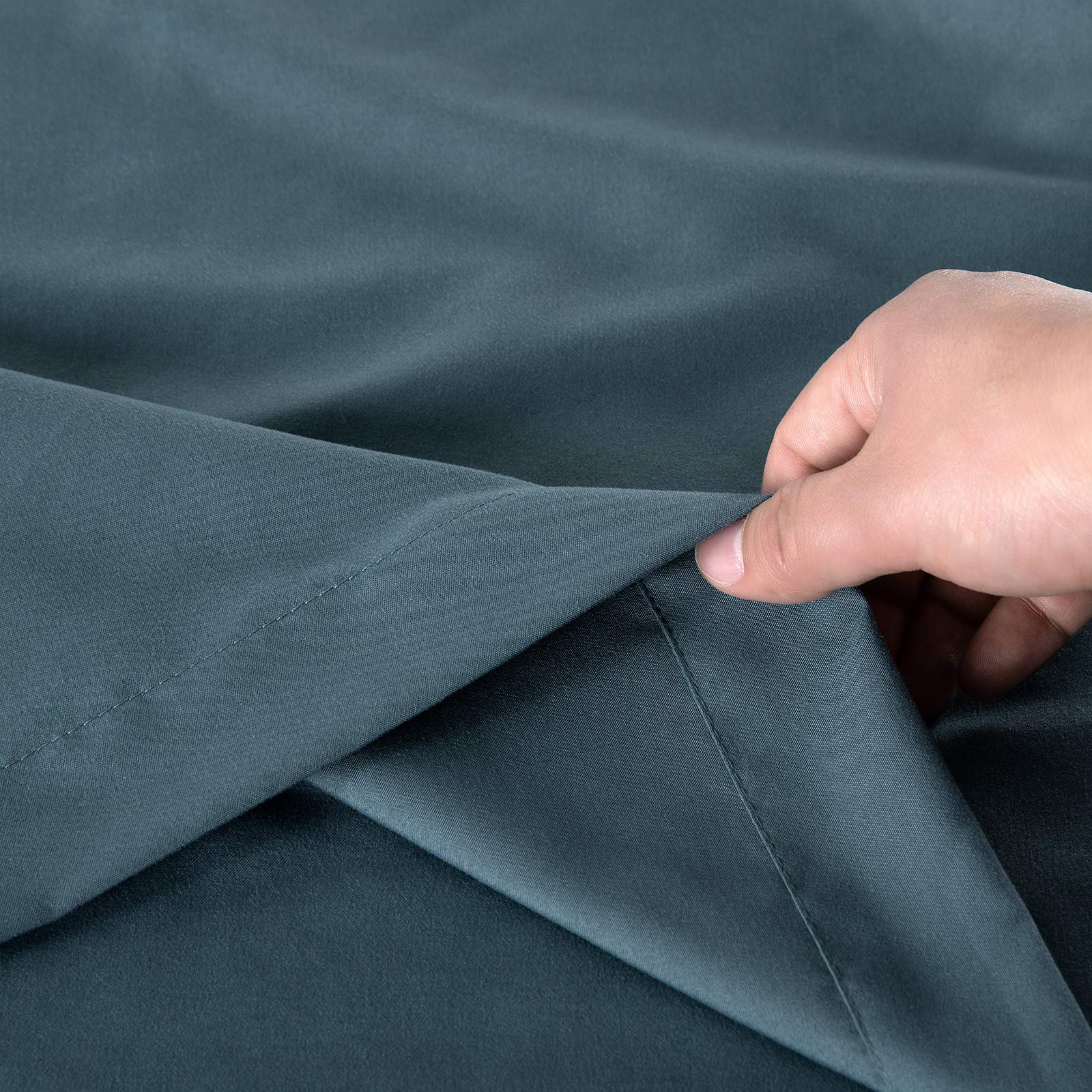SiinvdaBZX 1800 Thread Count King Size Pillowcase Set of 2 - Ultra Soft Microfiber Pillow Covers with Envelope Closure - Easy Care & Wrinkle Resistant (Teal) - Perfect for Bedroom, Hotel, or Guest Room Decor
