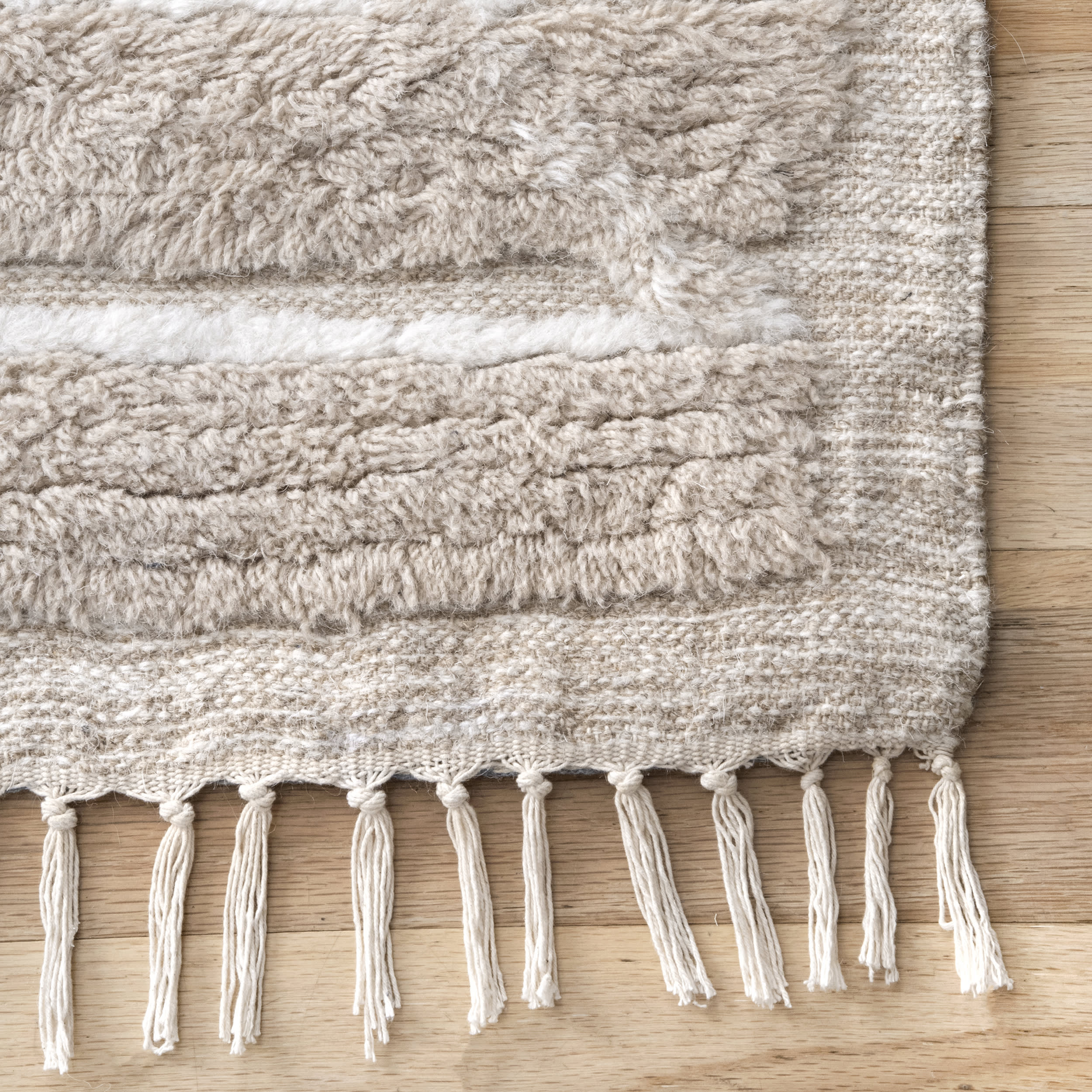 Soft and Plush Bing Shag Rug in Beige - Perfect for Living Room, Bedroom, or Nursery - Cozy and Stylish Home Decor