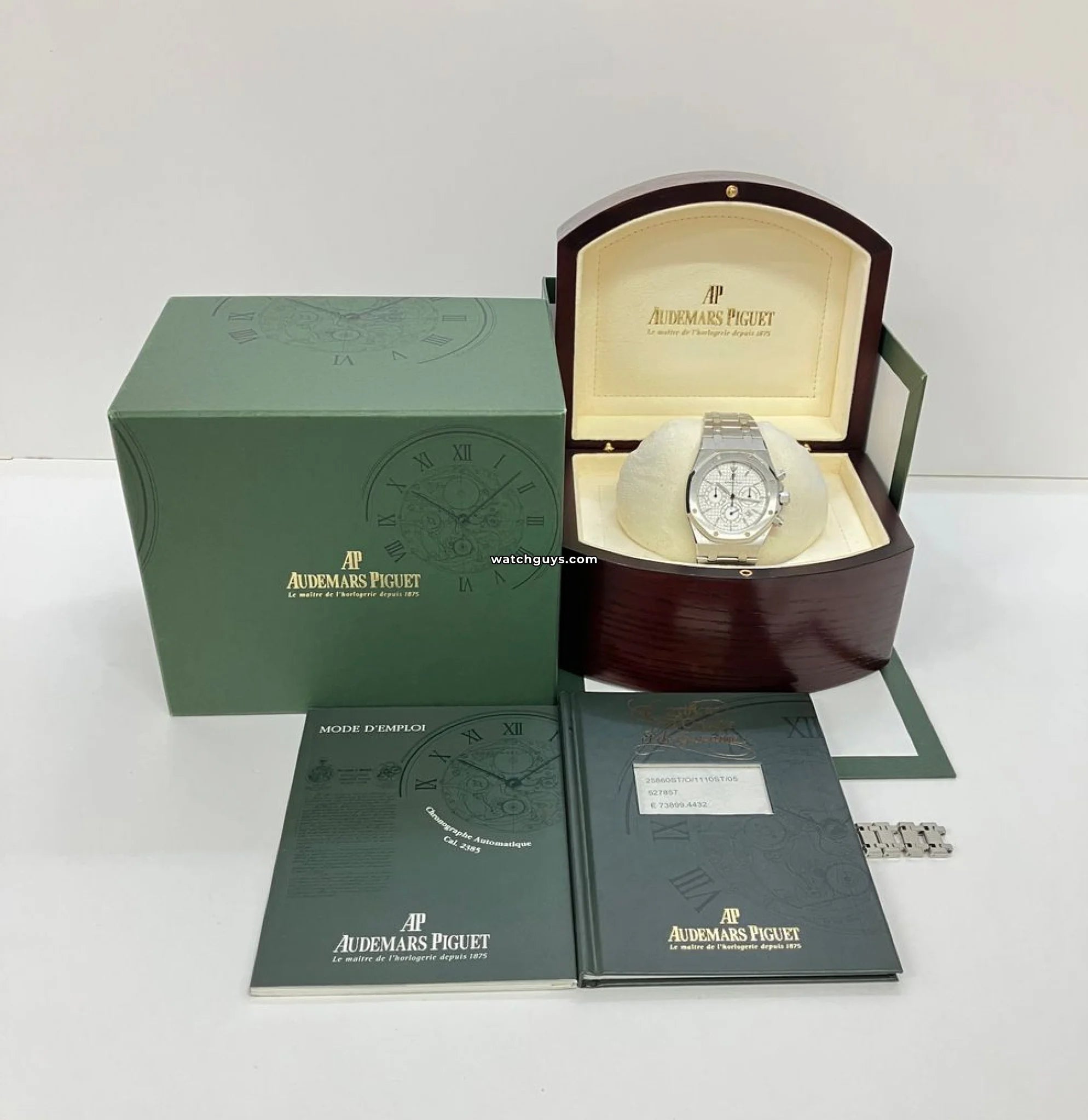 Audemars Piguet Royal Oak Chronograph 25860ST.OO.1110ST.05 Luxury Men's Watch - Perfect for Business Meetings & Special Occasions