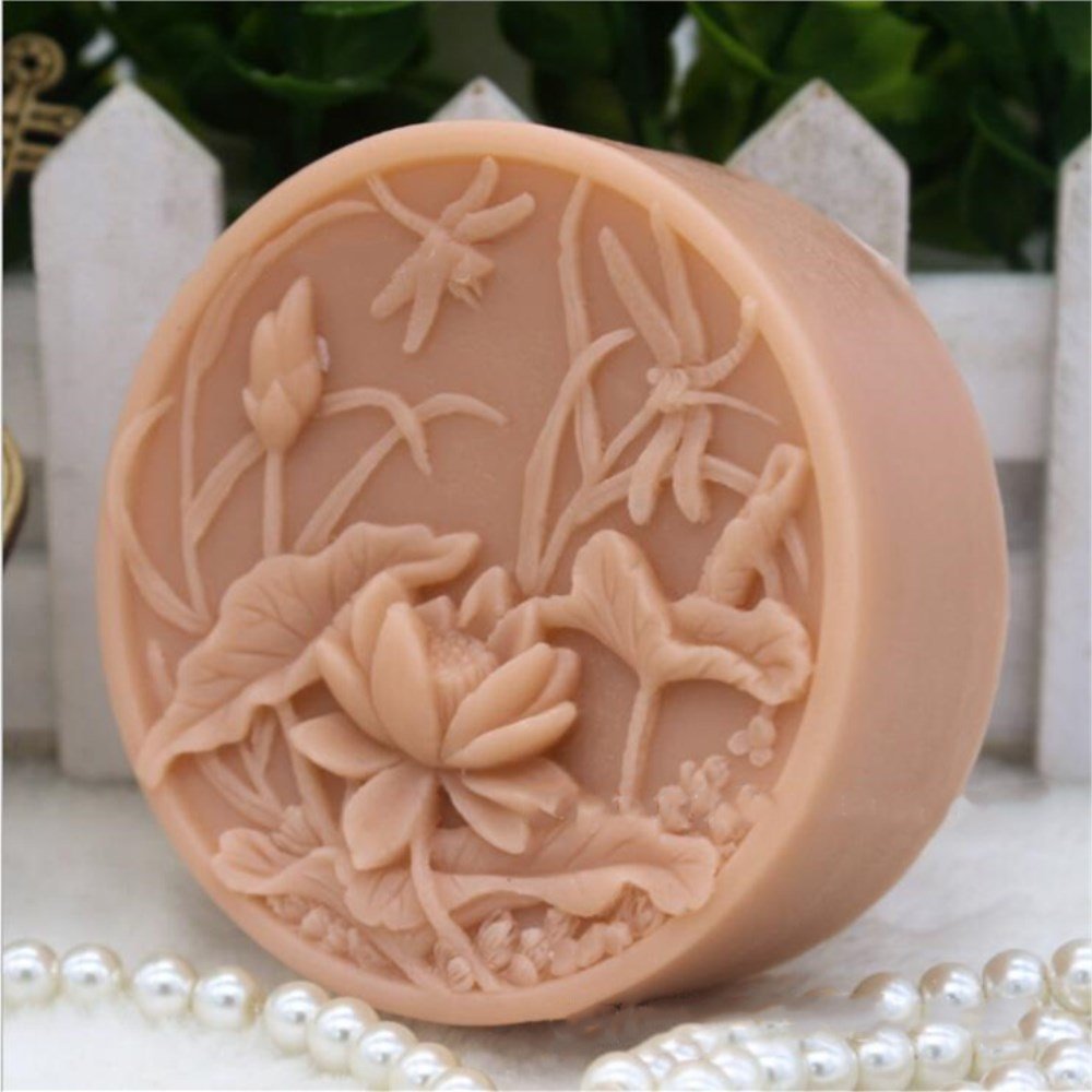 Premium Silicone Soap Molds for DIY Handmade Soap - Round Flower, Lotus & Dragonfly Design - Ideal for Cold Process Soap Making, Bath Bombs, Candle Making - Perfect for Home Crafting, Gifts & Spa Decor