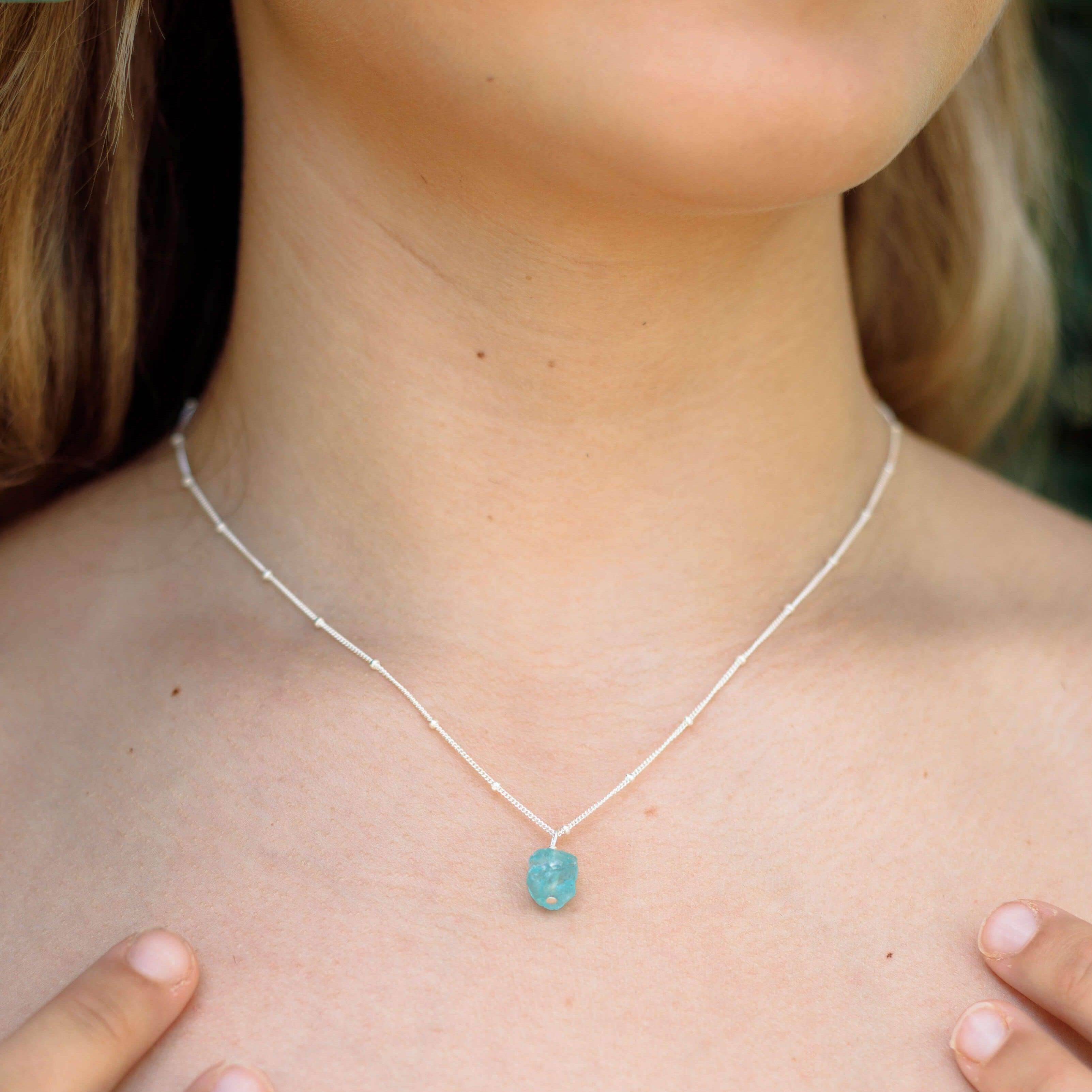 Natural Raw Apatite Crystal Pendant Necklace - Healing Stone Jewelry for Women, Spiritual Energy Protection, Chakra Balancing | Perfect for Meditation, Yoga & Everyday Wear