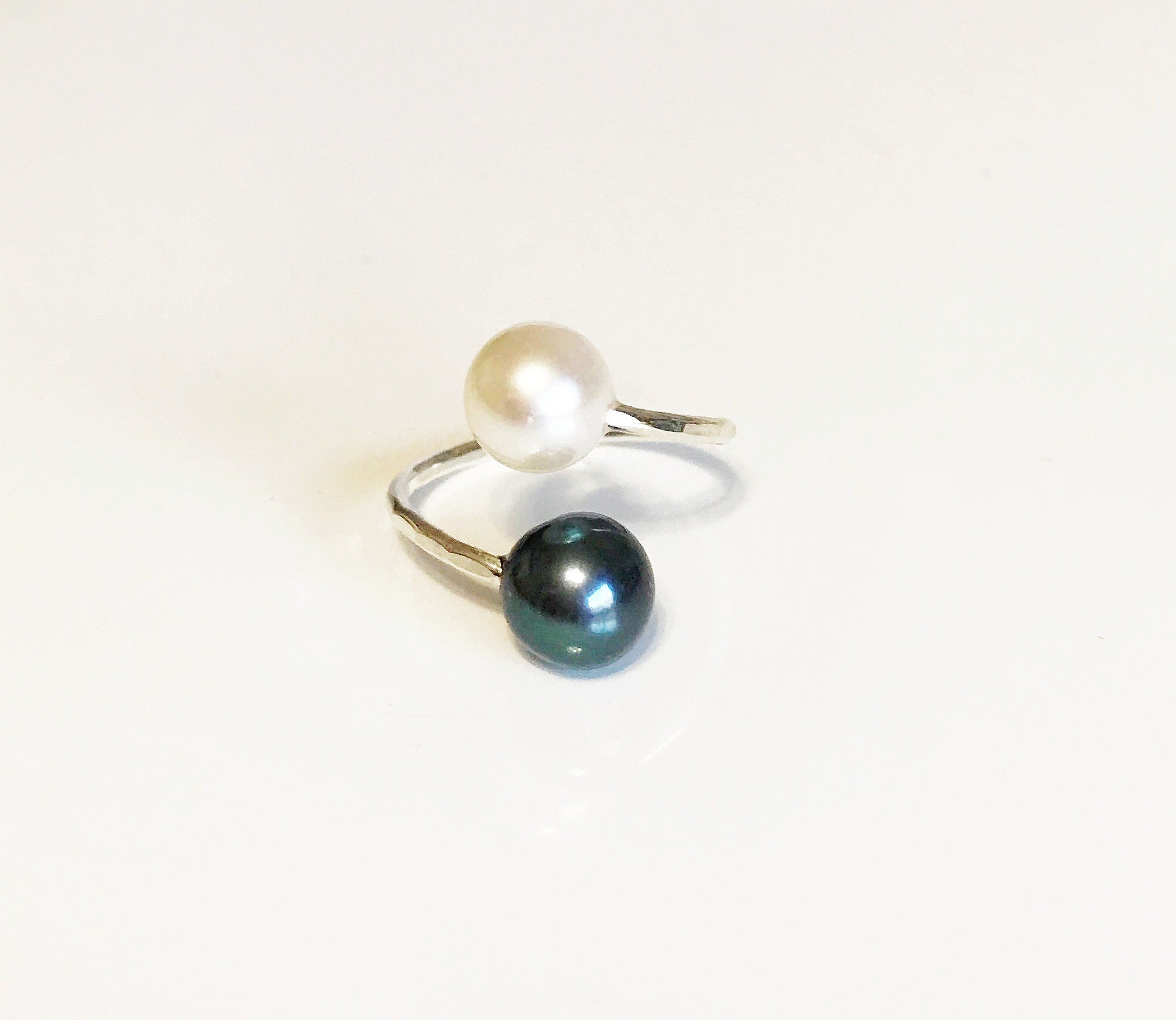 Leia Black & White Pearl Ring (R156) - Elegant Jewelry for Women, Perfect for Weddings, Parties & Special Occasions