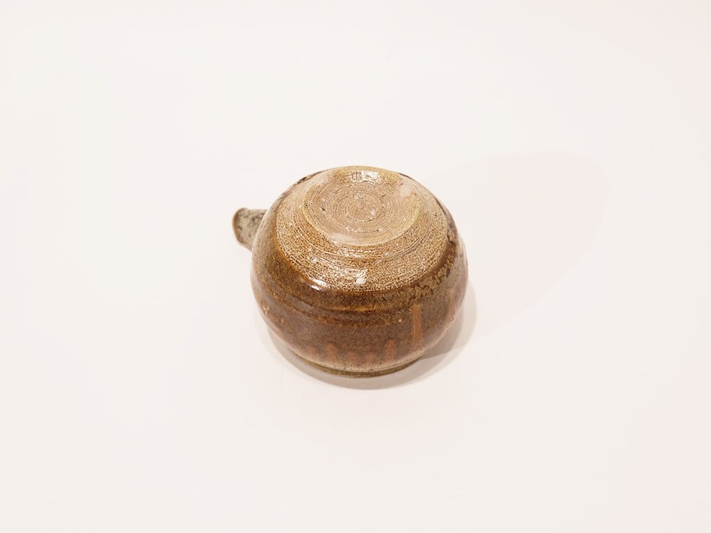 Shūji Haneishi Katakuchi Sake Vessel - Traditional Japanese Ceramic Pouring Cup for Sake, Wine & Tea | Perfect for Home Dining, Gift Giving & Japanese Tea Ceremonies
