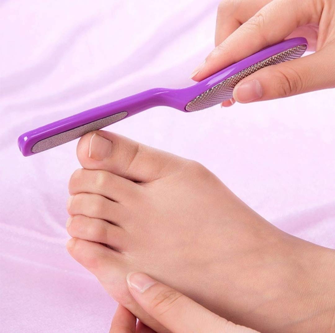 Professional Foot Scrubber & Callus Remover for Home & Salon Use - 5-in-1 Pedicure Kit with Pumice Stone & Foot File - Perfect for Dry Cracked Heels, Dead Skin Removal & Soft Feet Care (Great Gift for Women & Men) - Ideal for Spa Days, At-Home Pedicures & Foot Relaxation