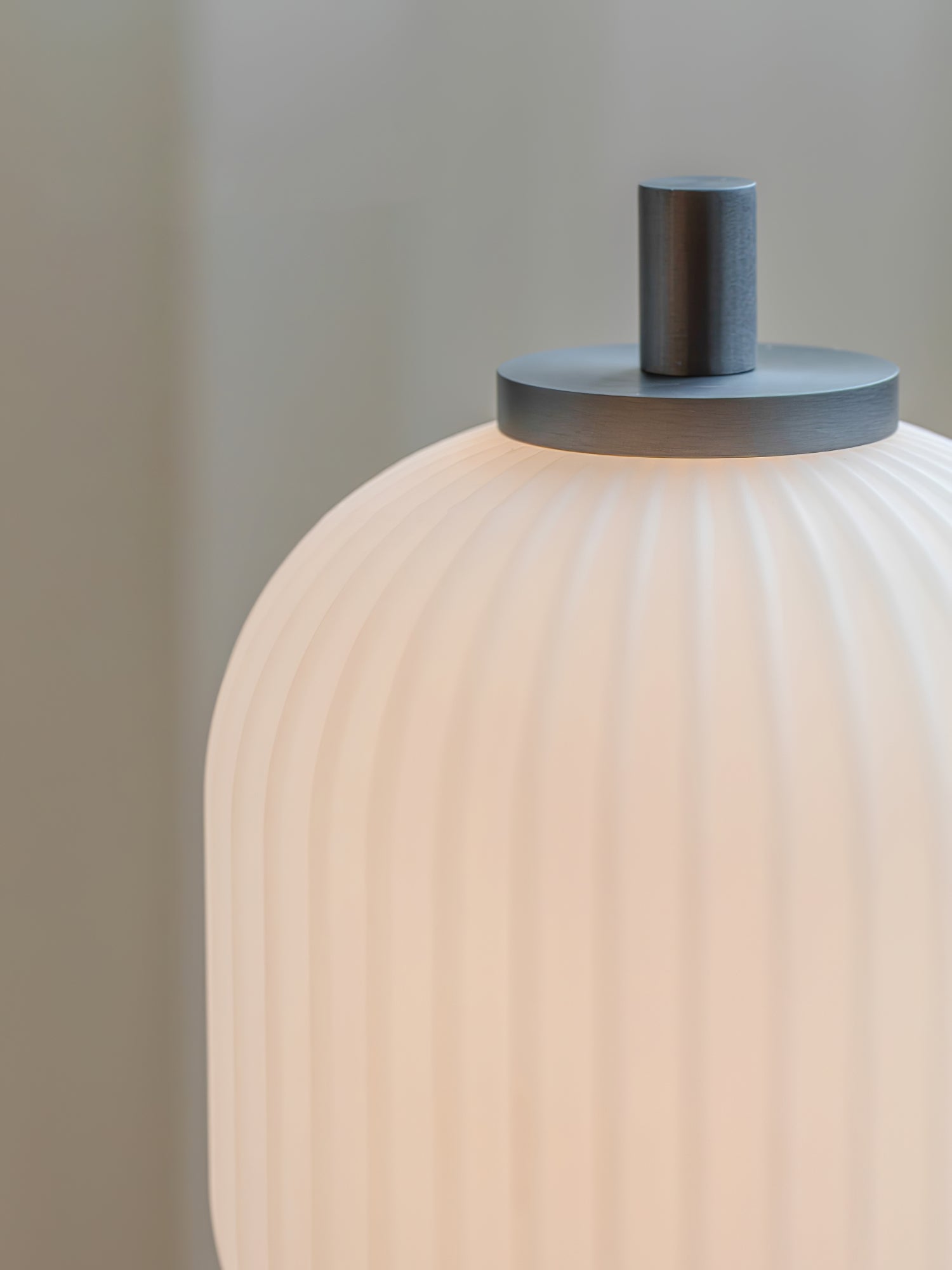 Modern Collier Table Lamp - Adjustable LED Desk Light for Home Office, Bedroom & Study - Warm White & Cool White Light Modes for Reading, Working & Relaxing