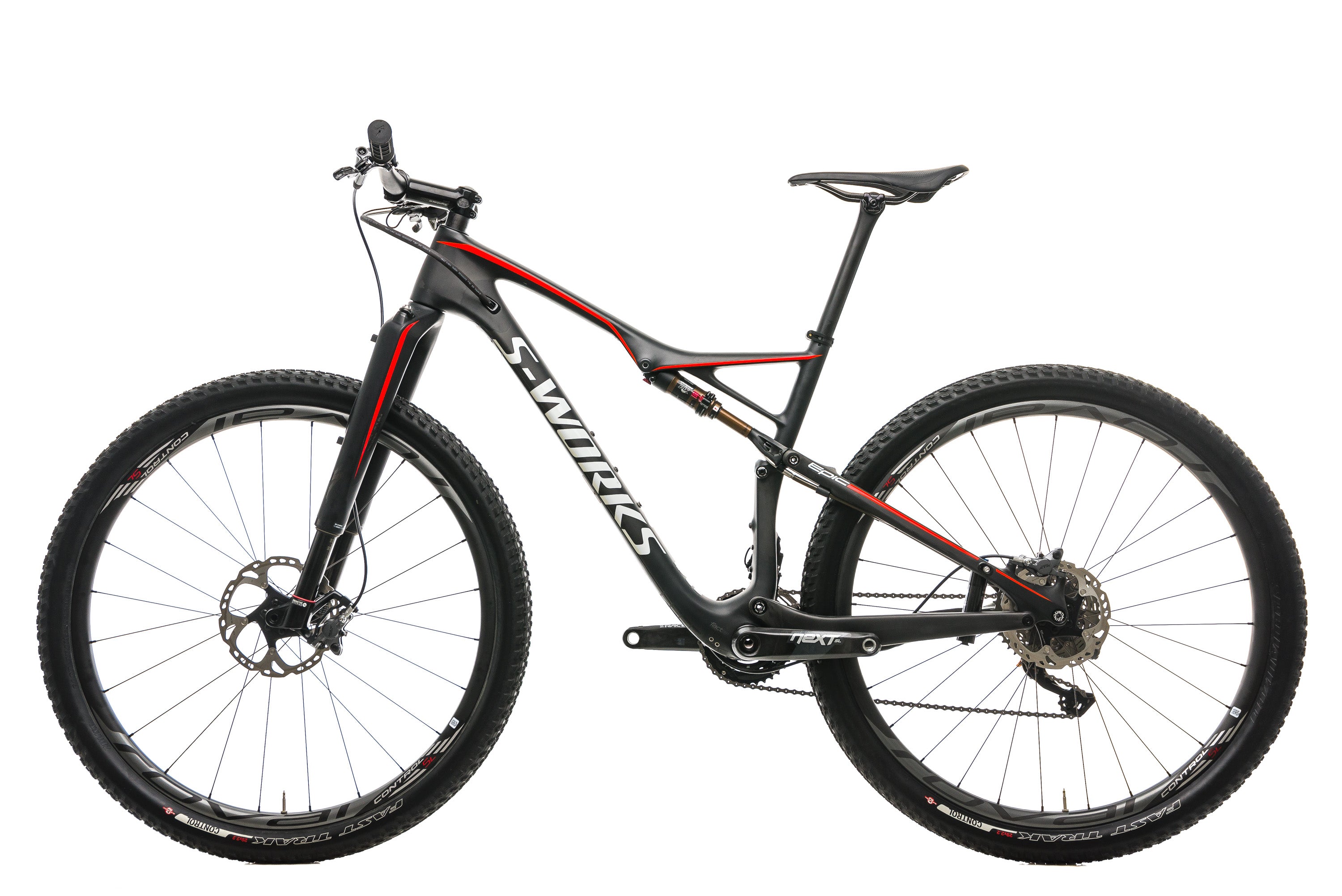 2017 Specialized S-Works Epic FSR Carbon Di2 Mountain Bike - Large Size | Premium Full-Suspension MTB for Trail Riding & Enduro Racing | High-Performance Electric Shifting Carbon Bike for Off-Road Adventures