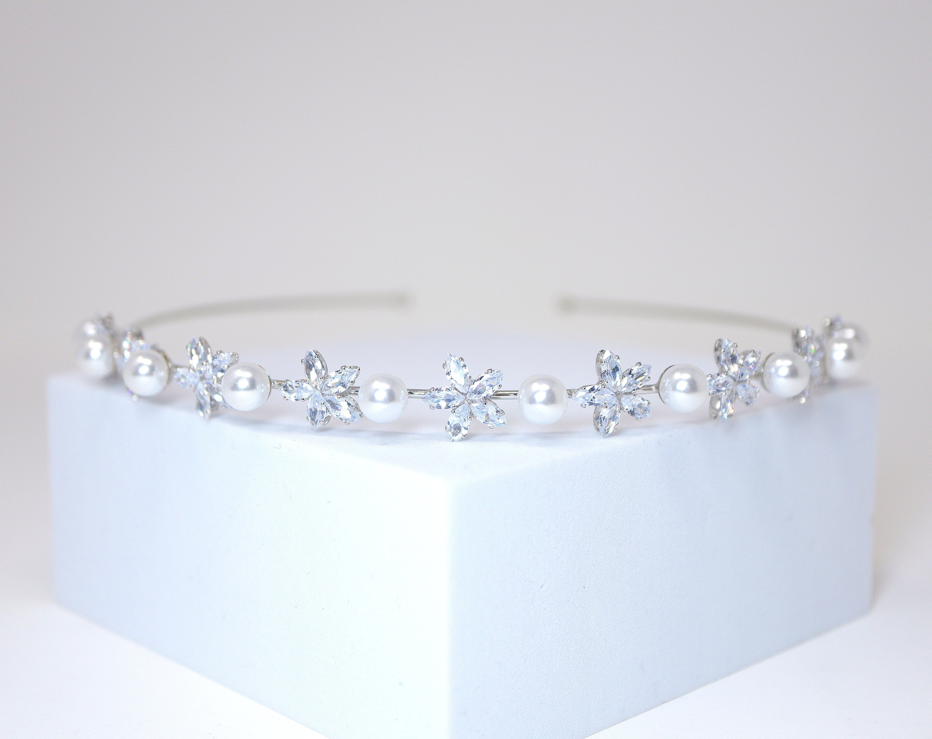 CZ Dainty Floral Pearl Hair Vine Headband - Elegant Bridal Hair Accessory for Weddings, Prom, Parties & Special Occasions | Delicate Pearl Headpiece for Women & Girls