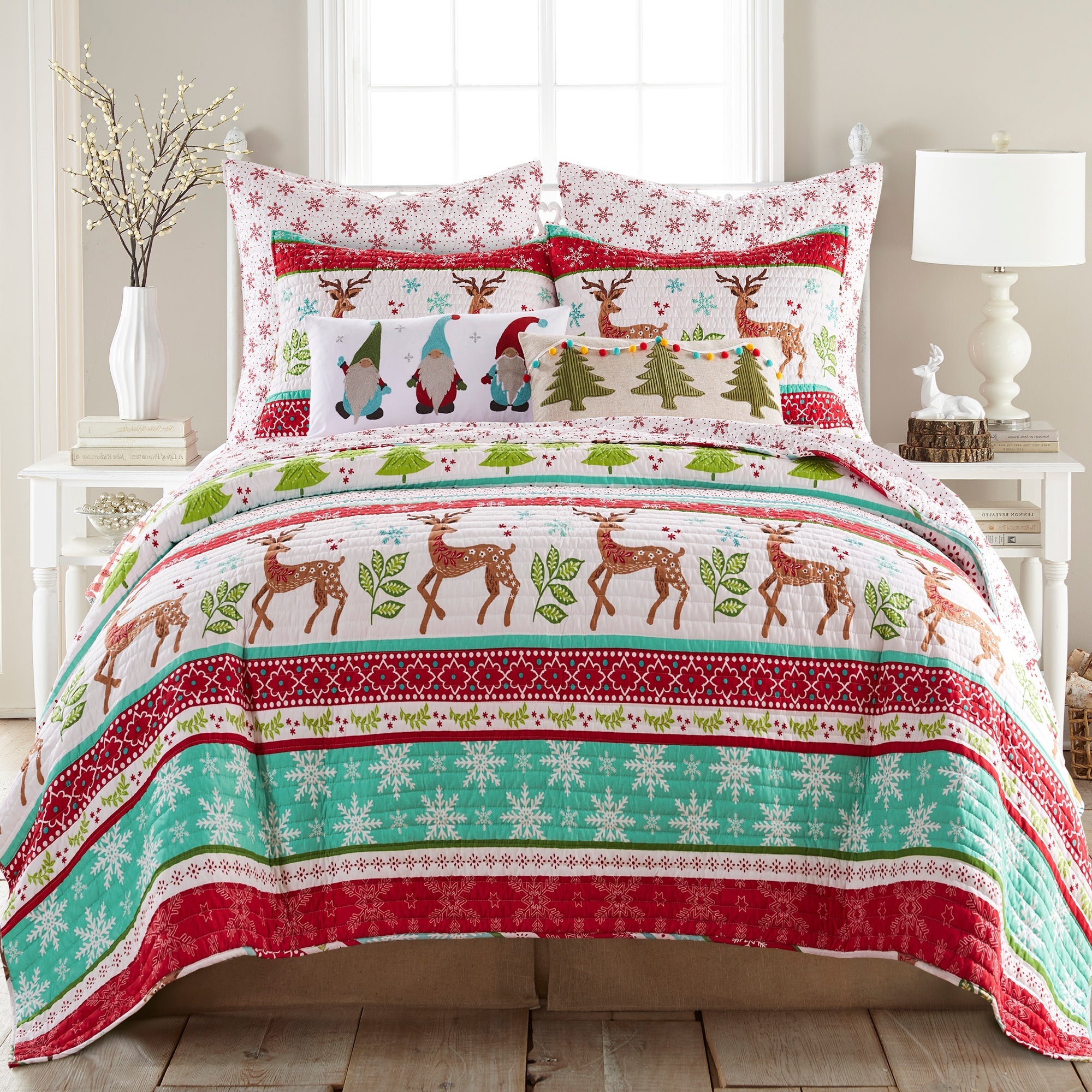 Let It Snow Quilt Set - Cozy Winter Bedding Collection for Queen & King Size Beds | Perfect for Holiday Decor & Cold Weather Comfort