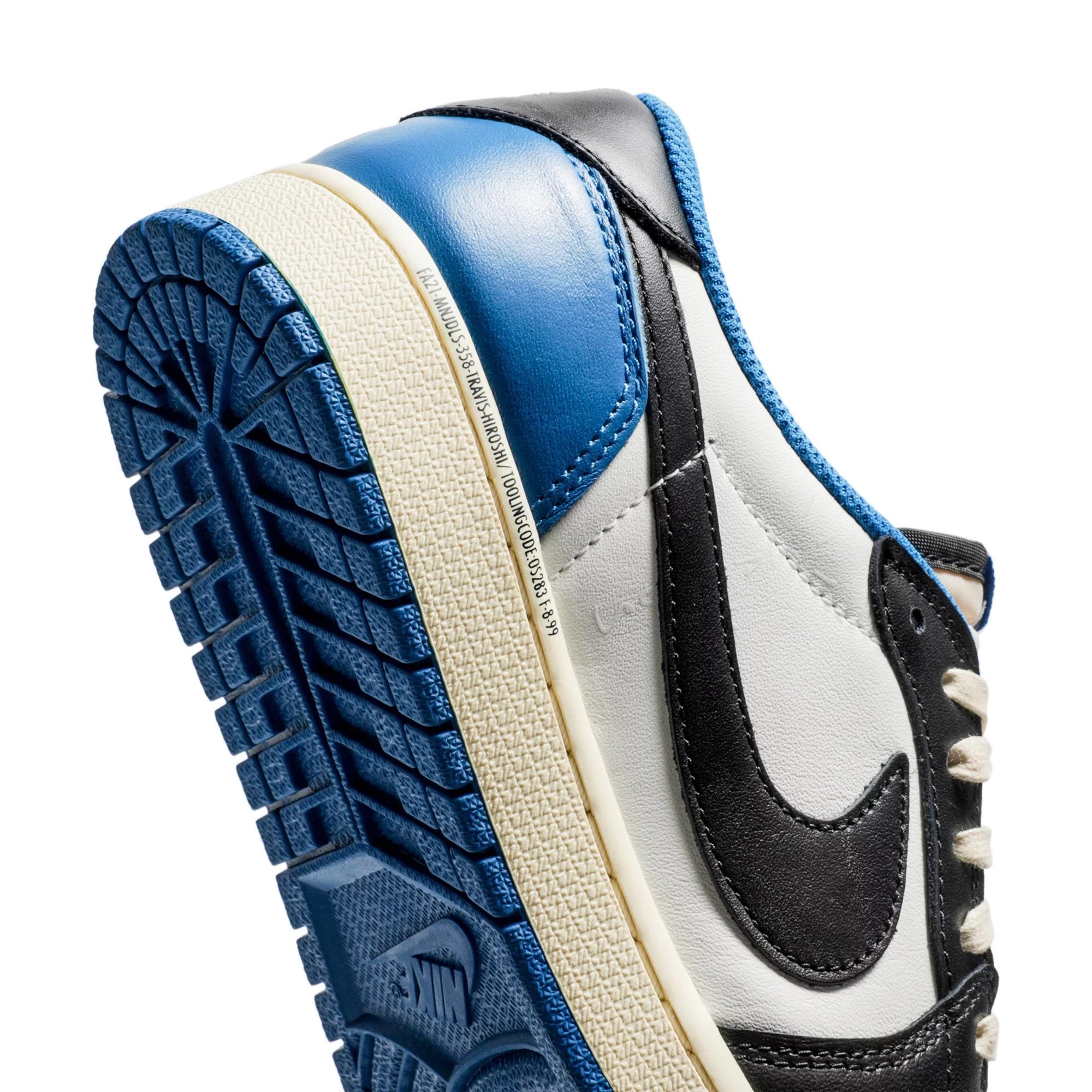 Air Jordan 1 Retro Low OG 'SP Fragment x Travis Scott' Sneakers (2021) - Men's Basketball Shoes for Streetwear & Casual Style