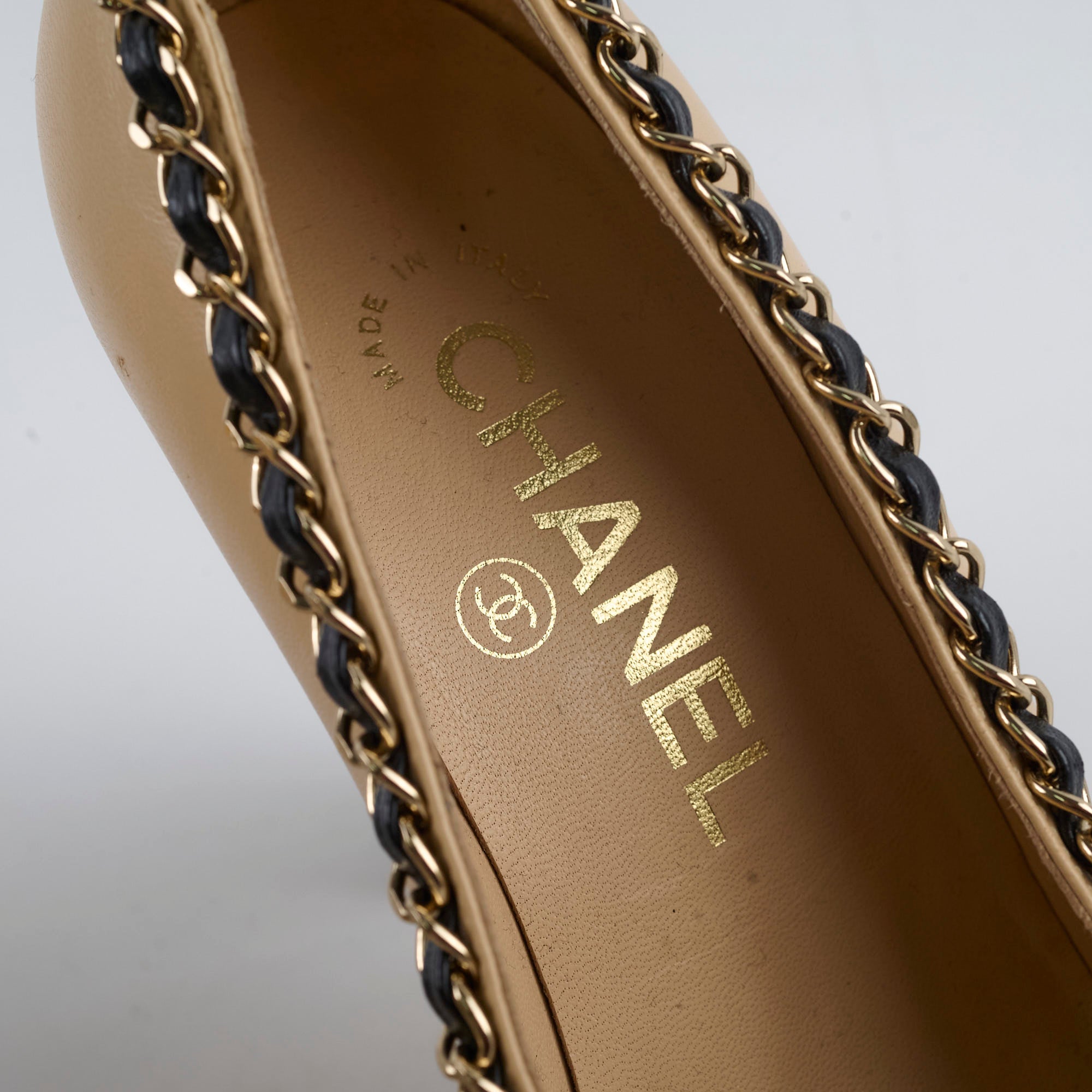 Chanel Beige Chain Cap Toe Pumps Women's Size 35.5 - Elegant Heels for Office, Party & Special Occasions