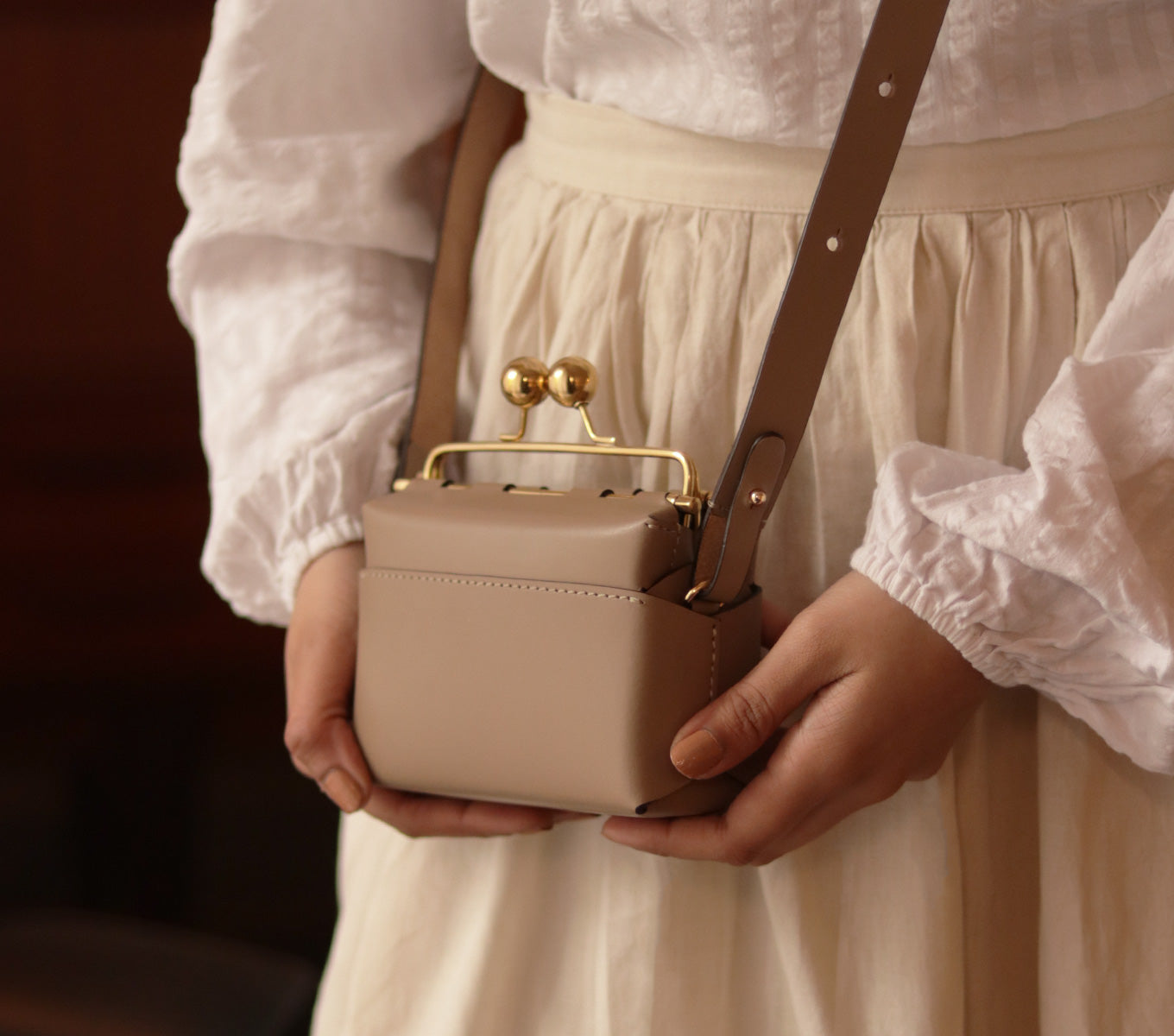 Mini Kisslock Bag - Stylish & Compact Crossbody Purse for Women | Perfect for Parties, Date Nights & Everyday Use