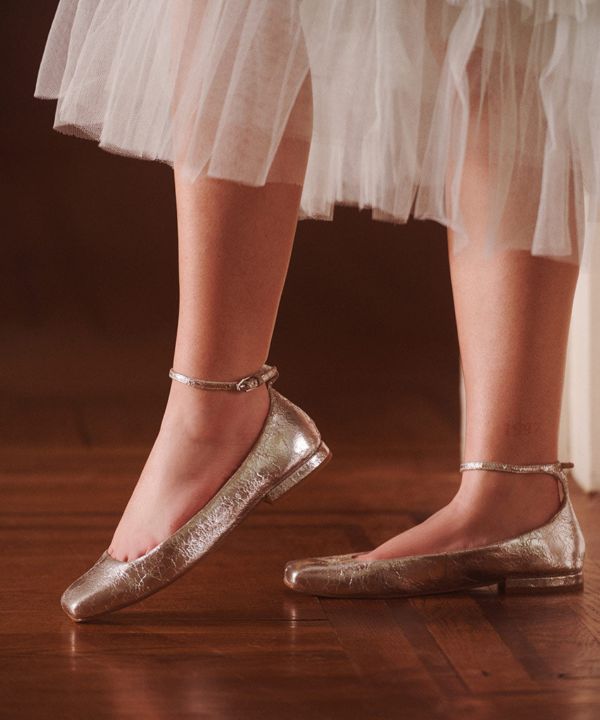 ASHYA Women's Ballet Flats - Silver Distressed Leather Loafers for Comfort & Style | Perfect for Work, Casual Outfits & Travel