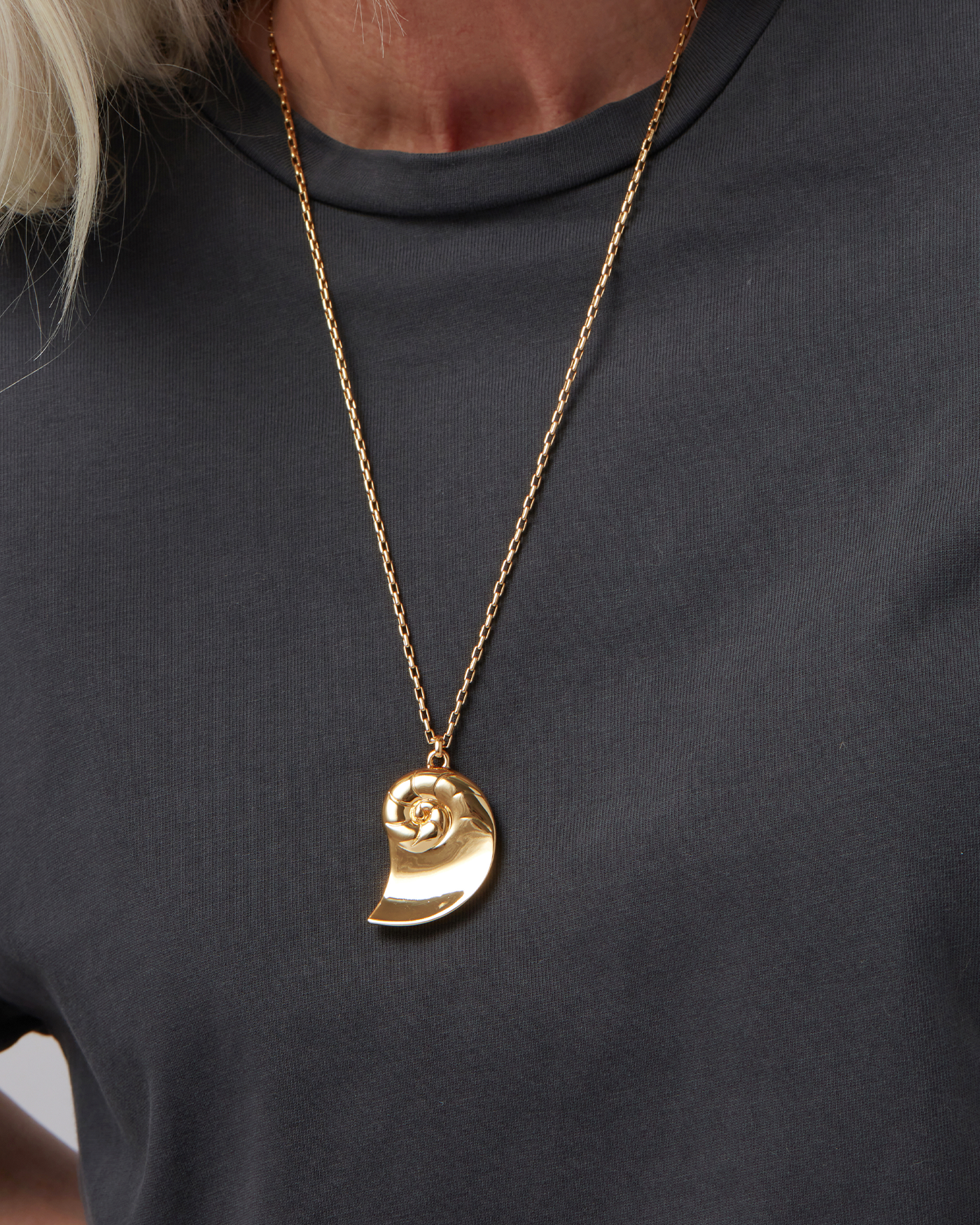 Dylan Pendant Necklace for Women - Elegant Silver Jewelry Gift for Her - Perfect for Date Night & Special Occasions