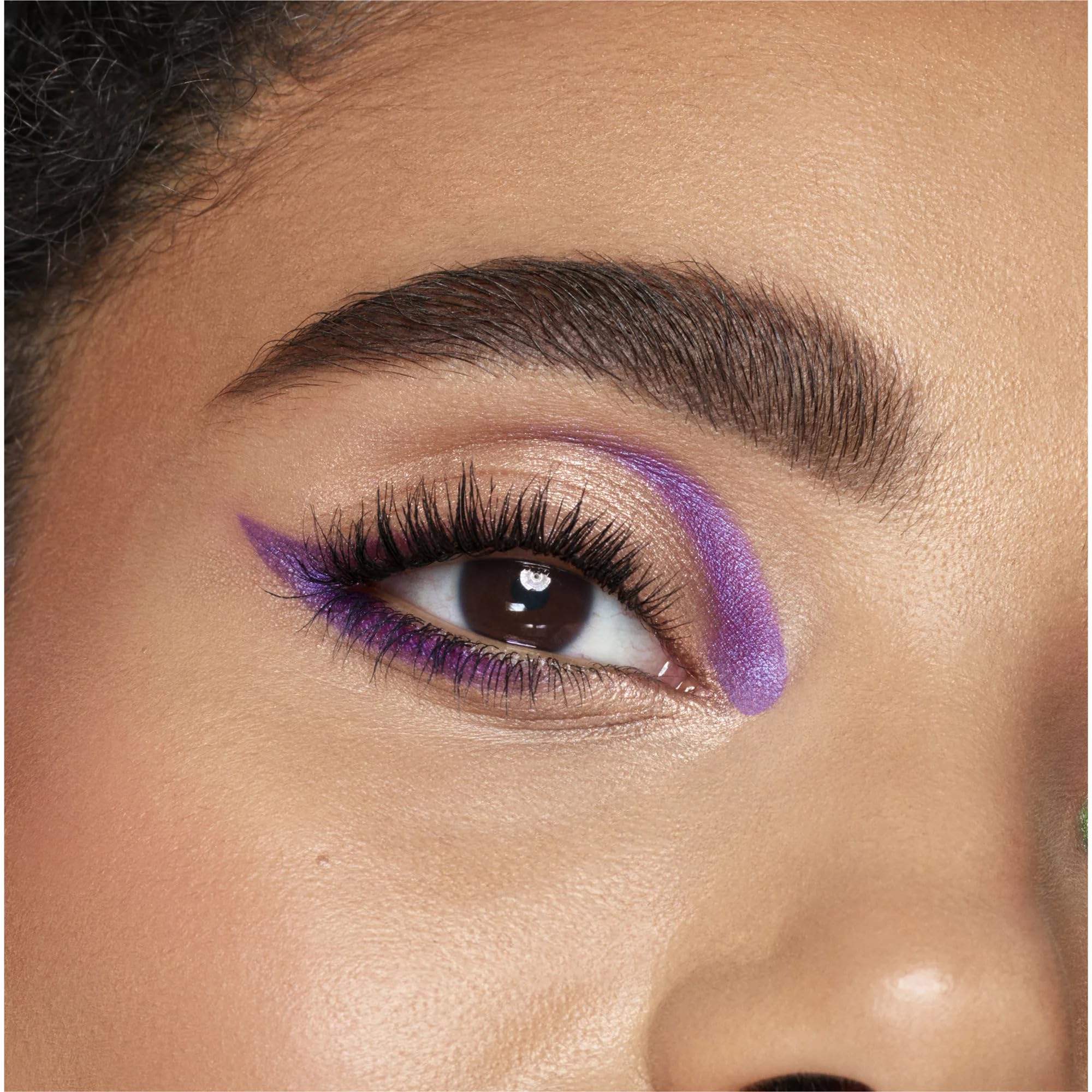 Covergirl Lashblast Fusion Water Resistant Mascara - Very Black 885 (0.44 oz) | Volumizing & Lengthening | Waterproof Formula for All-Day Wear | Perfect for Swimming, Workouts & Special Occasions