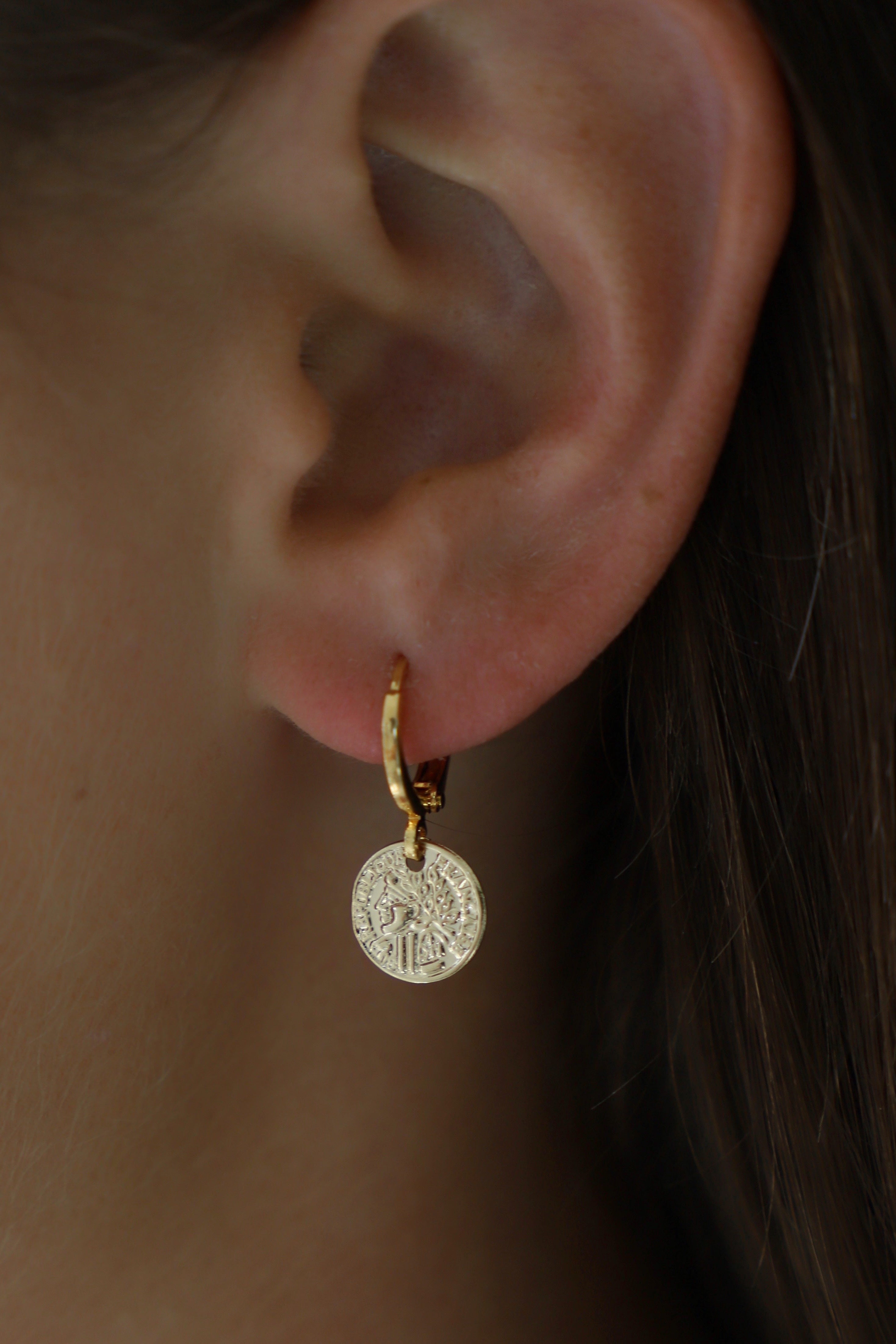 Petite Coin Huggie Earrings - Gold Hoop Earrings for Women - Minimalist Small Coin Earrings for Everyday Wear & Gifts