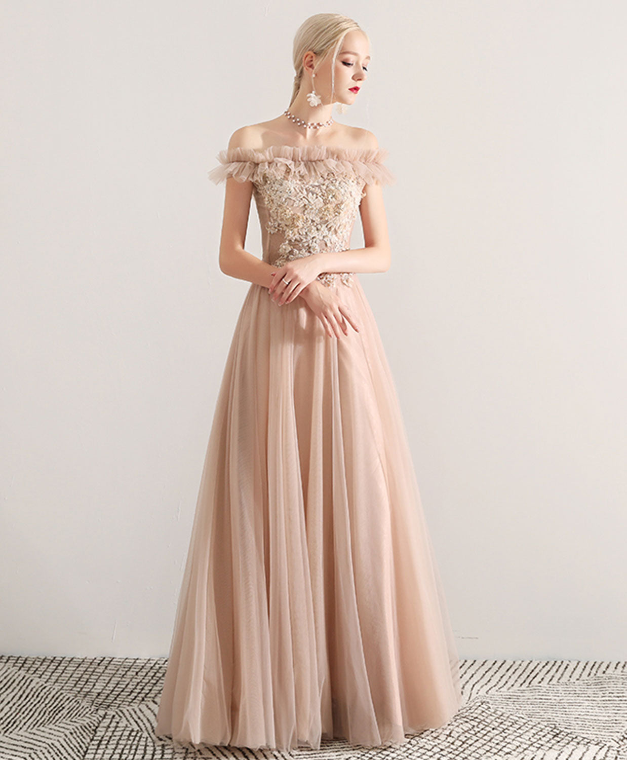 Elegant Champagne Tulle Lace Long Prom Dress & Evening Gown - Perfect for Homecoming, Formal Dances, and Special Occasions