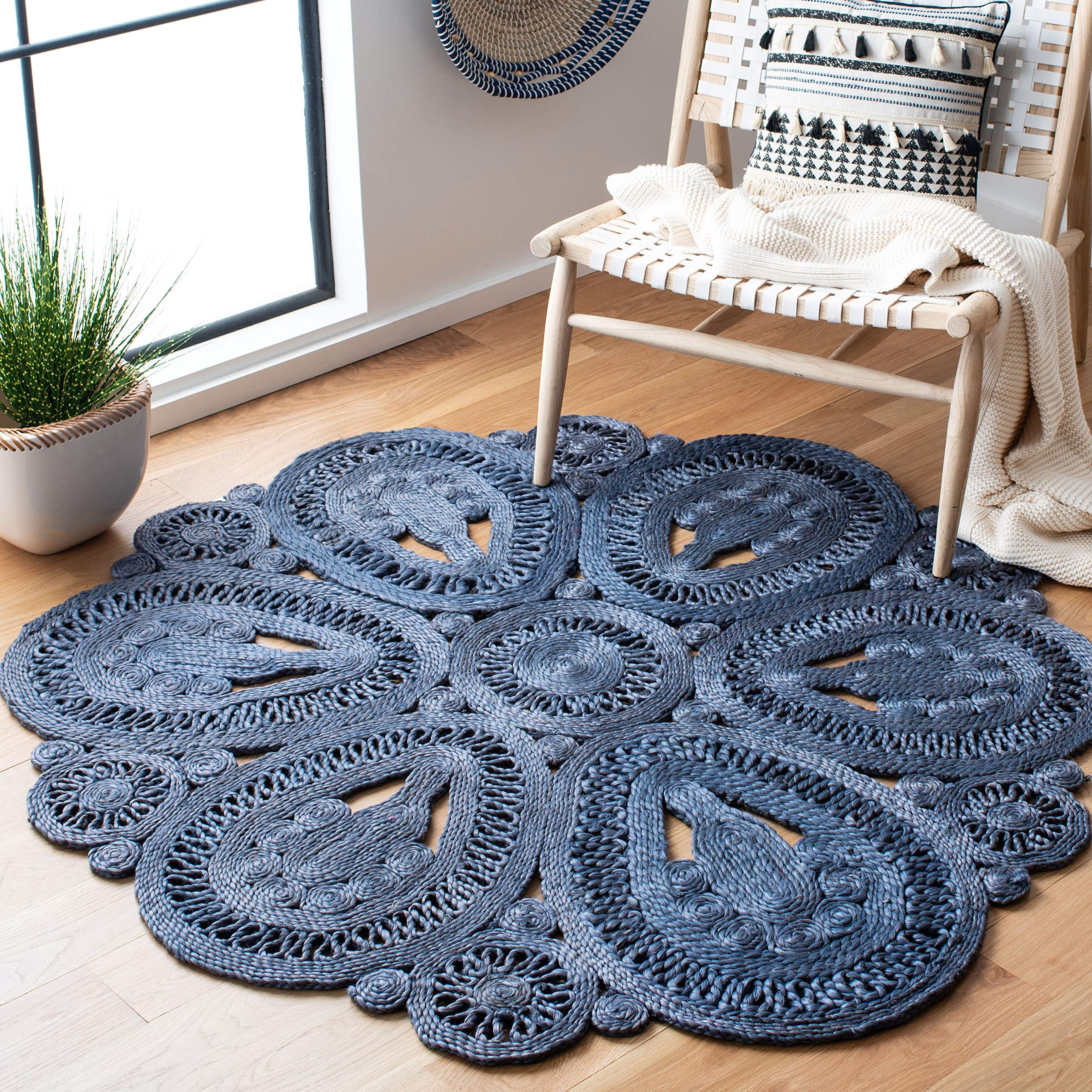 SAFAVIEH Natural Fiber Round Collection 7' Round Navy NF360N Handmade Boho Jute Area Rug - Perfect for Farmhouse, Living Room & Bedroom Decor
