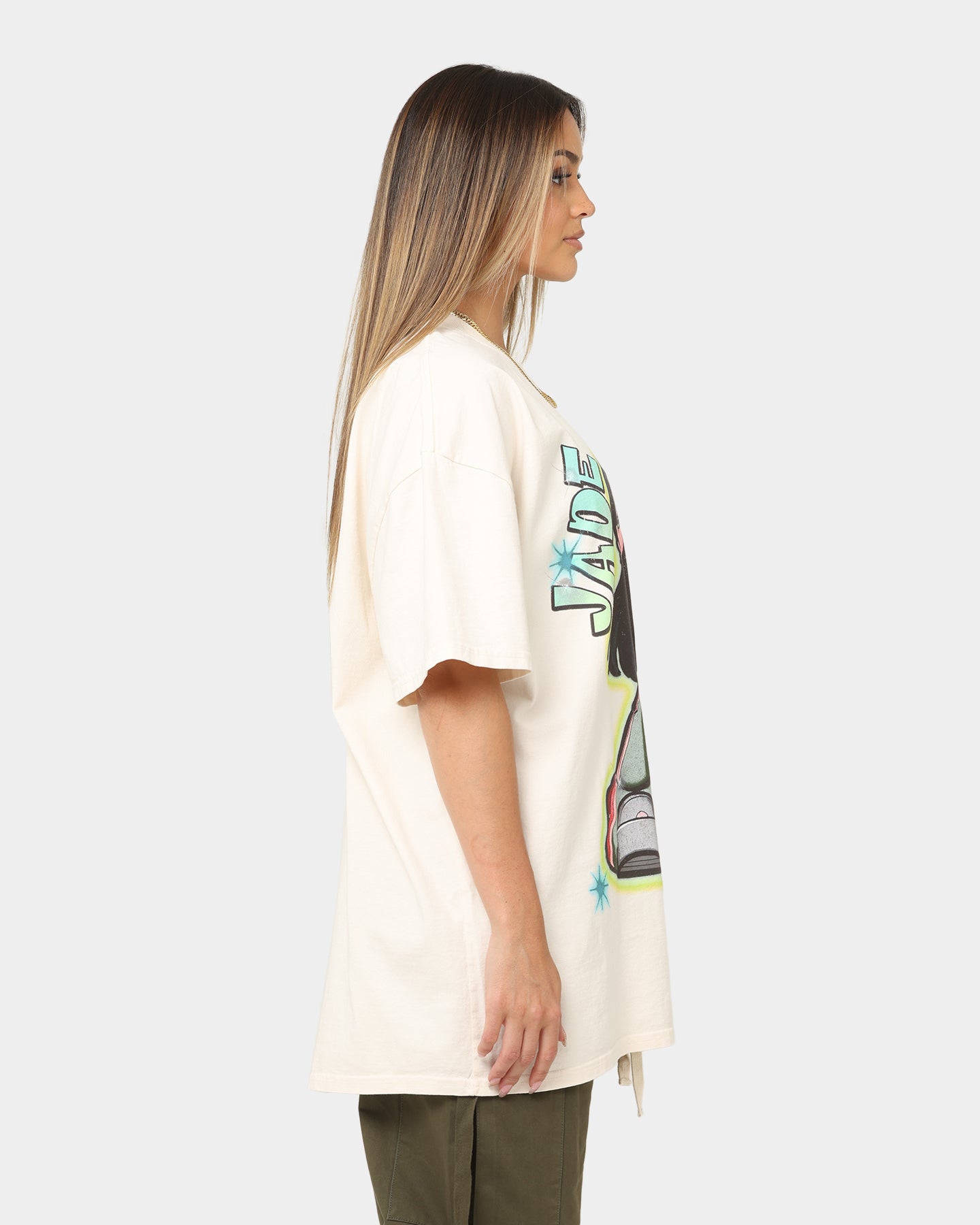 Vintage Bratz Jade Heavyweight T-Shirt - Off White | American Thrift Style | Perfect for Casual Wear, Cosplay & 90s Fashion Lovers