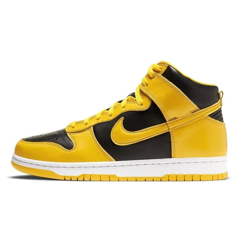 Nike Dunk High SP Sneakers - Black & Varsity Maize Colorway - Men's Basketball Shoes for Streetwear & Casual Style | Perfect for Urban Fashion & Everyday Wear