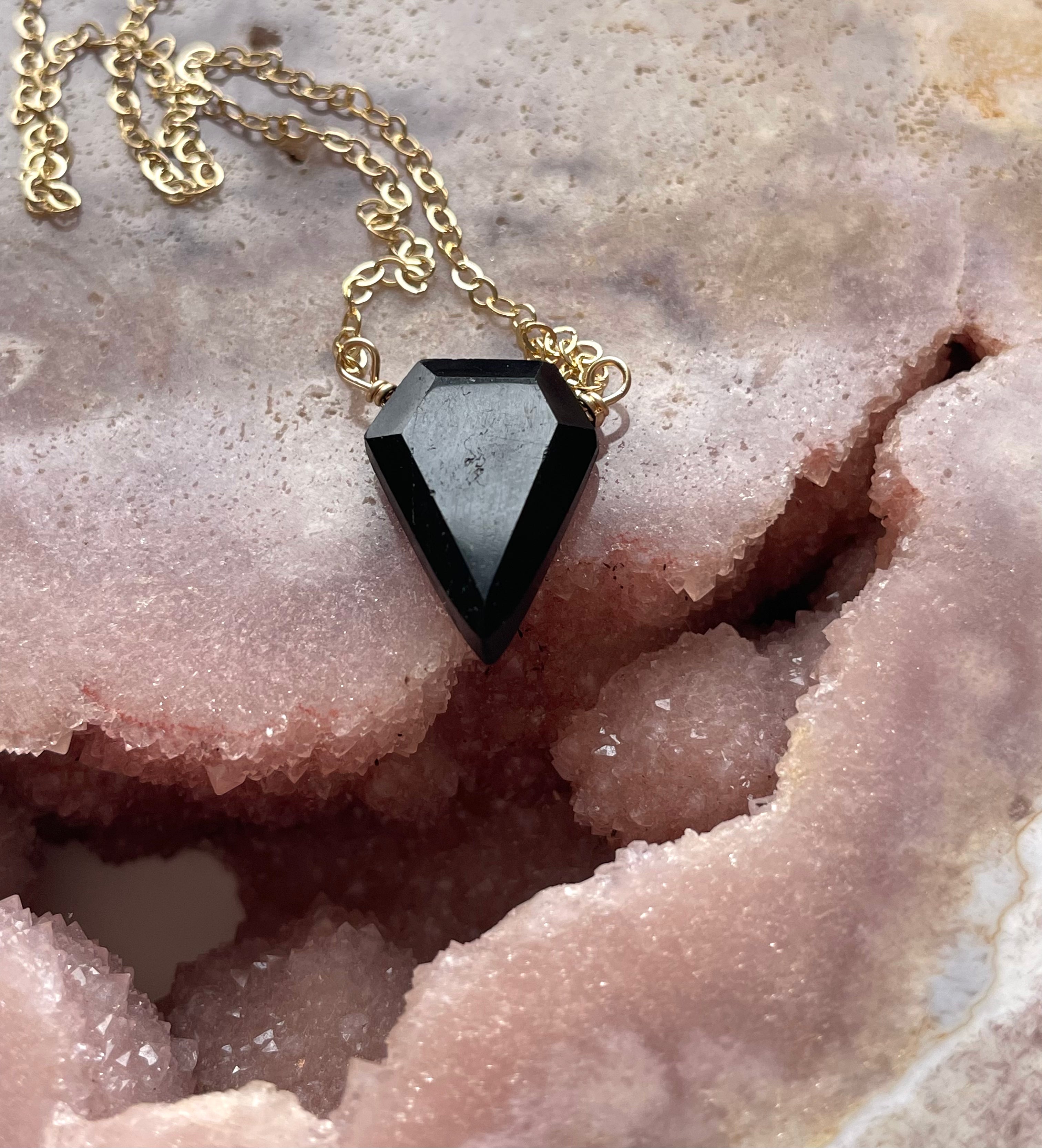 Black Tourmaline Pendant Necklace for Empath Protection - Healing Crystal Jewelry for Energy Cleansing & Stress Relief - Perfect for Meditation, Yoga & Spiritual Practices