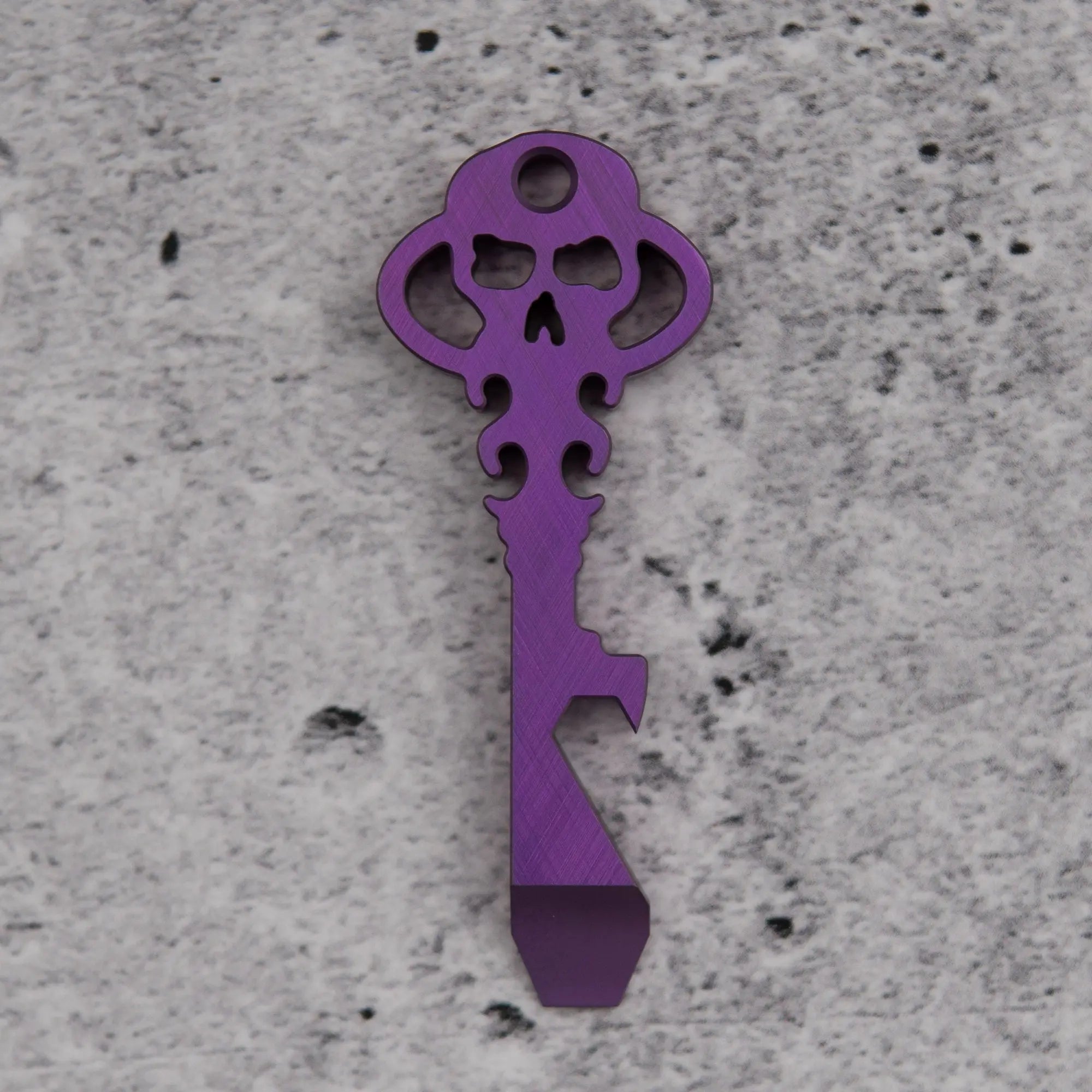 Chaves Key Tool Pry Bar - High-Quality Multi-Tool for EDC, Survival & Tactical Use - Perfect for Outdoor Adventures, Camping & Emergency Situations