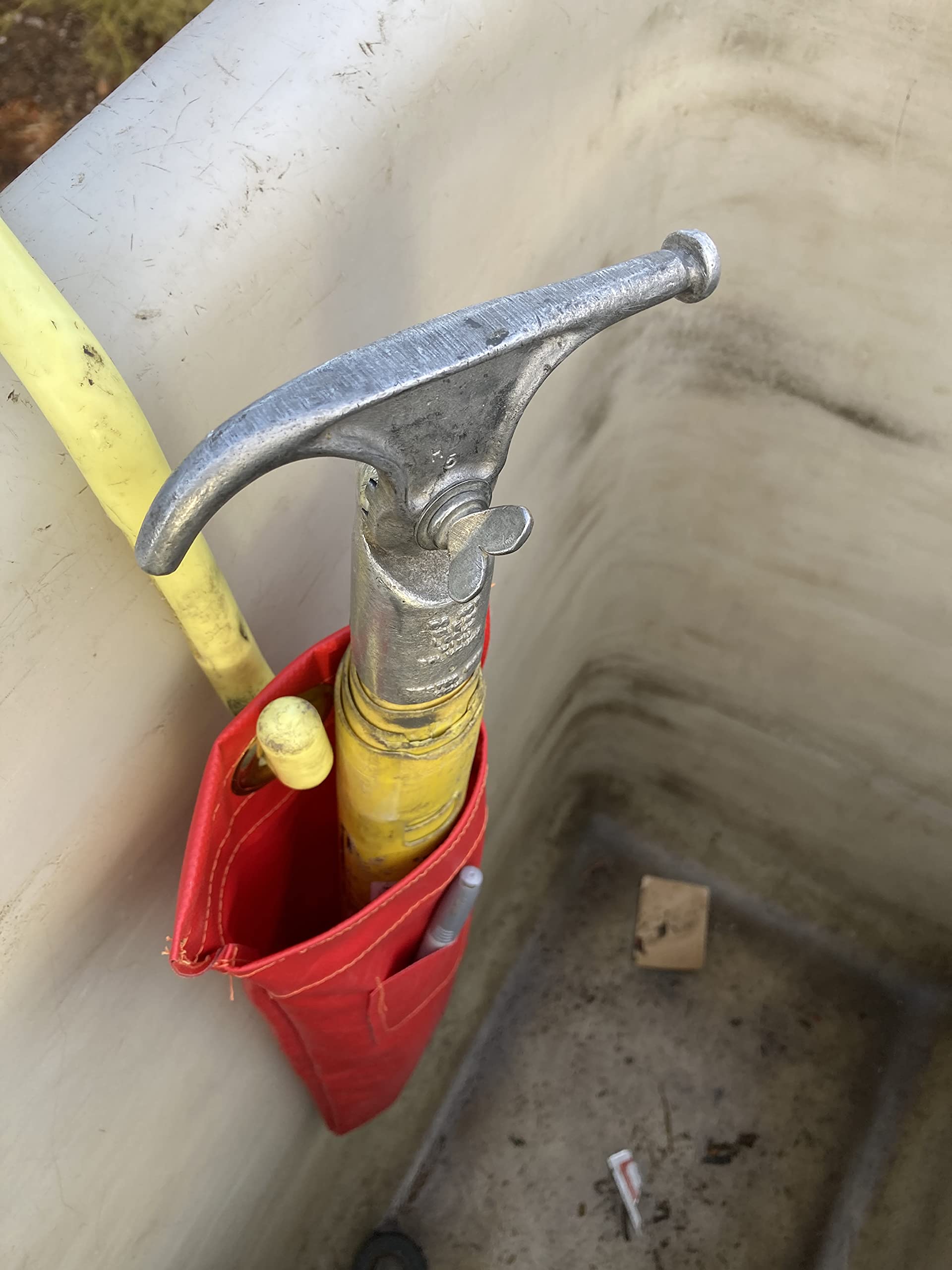 Lineman Short Switch Stick Holder - Insulated Tool for Electrical Work - Perfect for Utility Workers & Electricians (Ideal for Power Line Maintenance & Repairs)