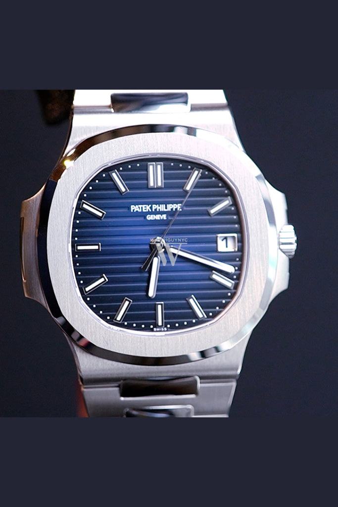 Luxury Patek Philippe Nautilus 5811/1G White Gold Men's Watch - Premium Swiss Made Timepiece for Business & Formal Occasions
