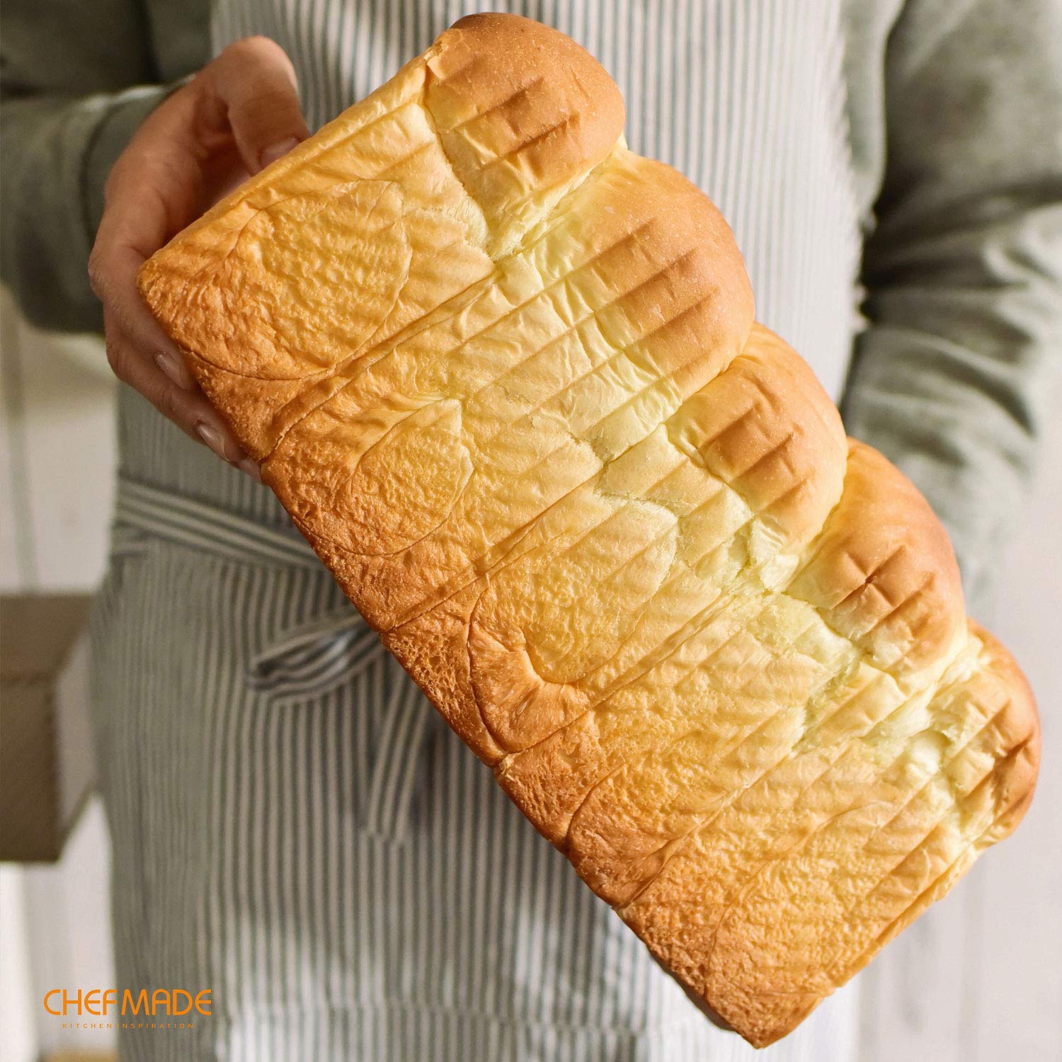 CHEFMADE 2.2Lb Pullman Loaf Pan with Lid - Commercial Grade Non-Stick Carbon Steel Bread Baking Pan for Homemade Sandwich, Toast & Artisan Bread (Champange Gold) | Perfect for Bakeries, Restaurants & Home Baking Enthusiasts